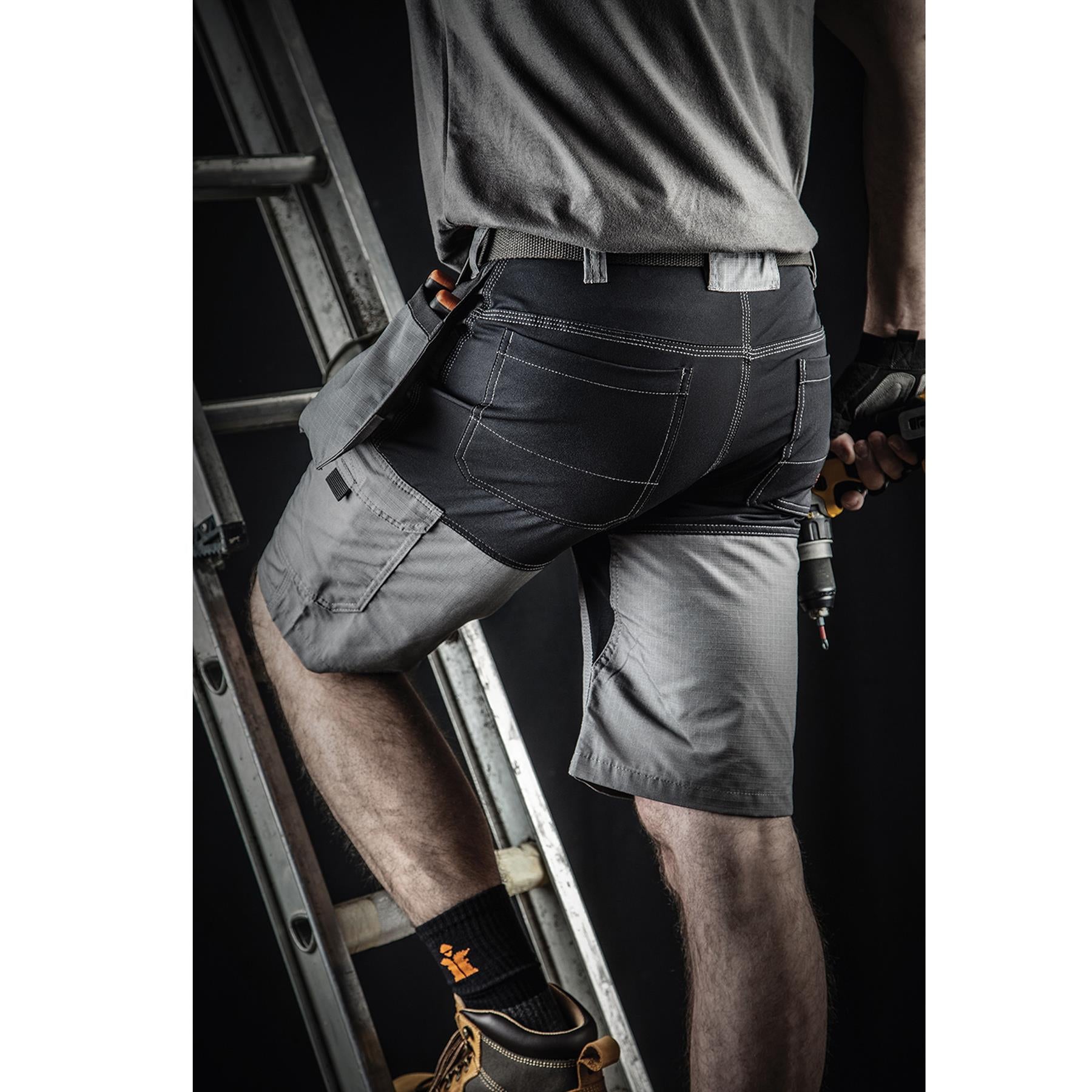 Scruffs Flex Work Shorts 38"W Men's Combat Cargo Trade Graphite