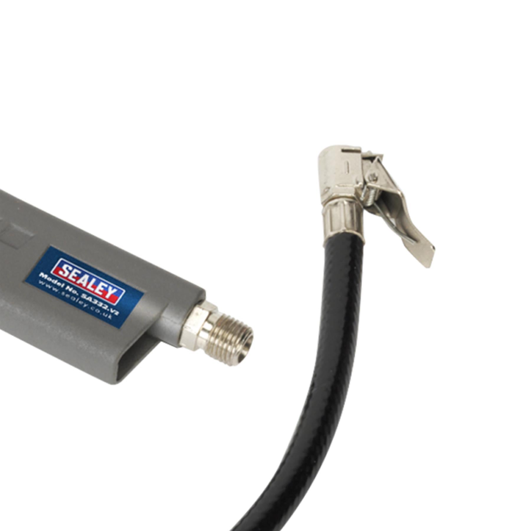 Sealey Tyre Inflator with Gauge With Rubber Protector