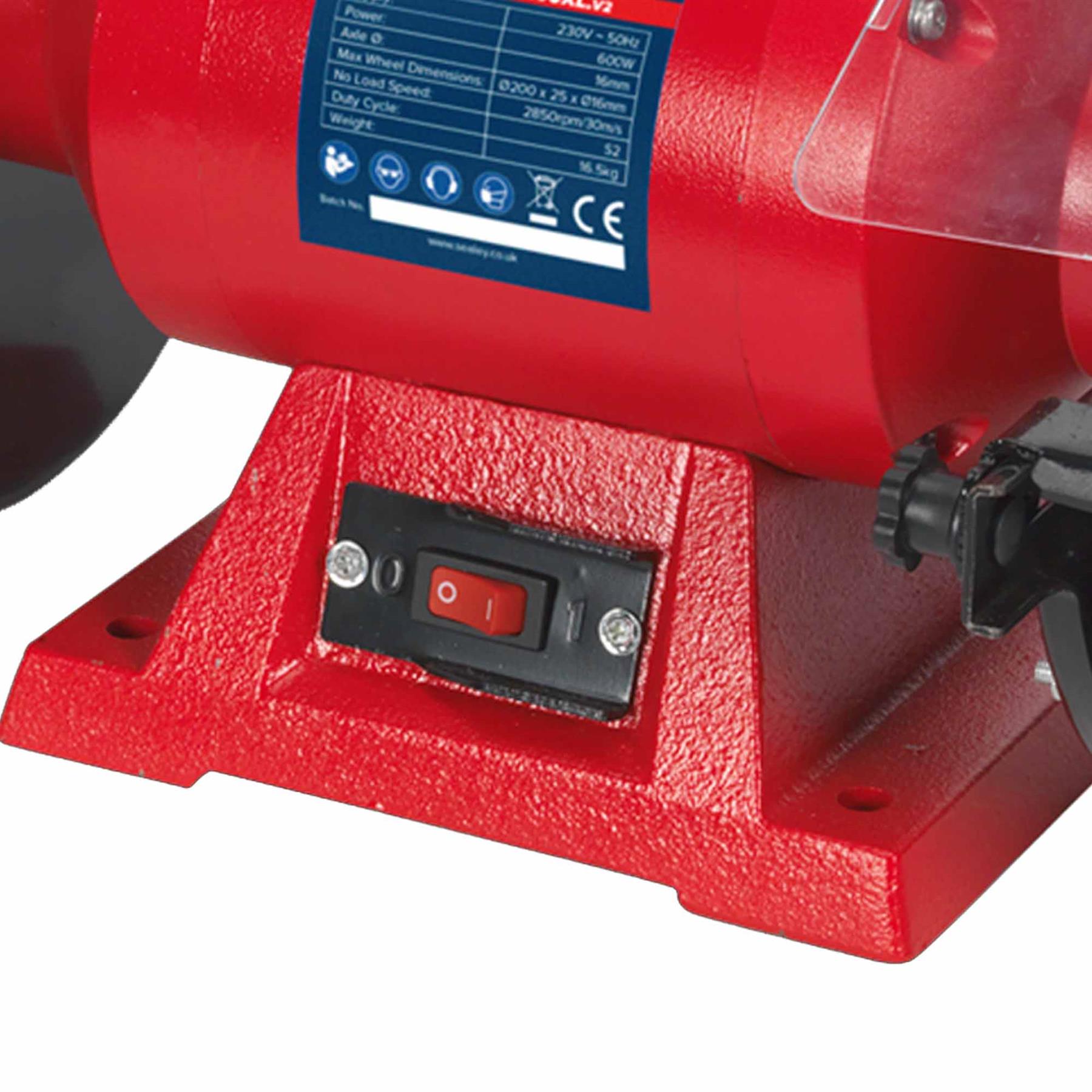 Sealey Bench Grinder Ø200mm 600W/230V Heavy-Duty