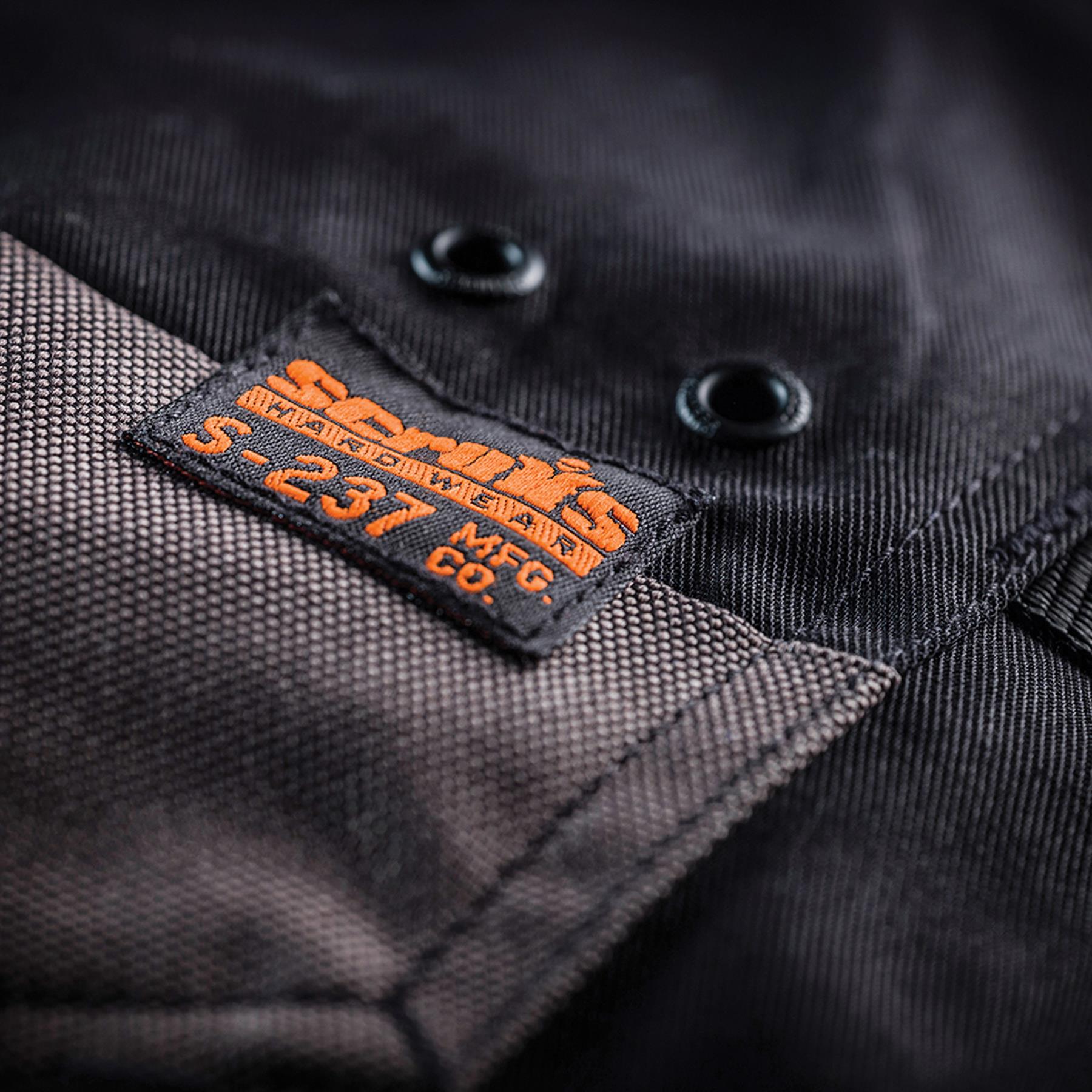 Trade Short Black Size 30" W Ykk Zipped Fly. 65% Polyester, 35% Cotton, 250gsm.