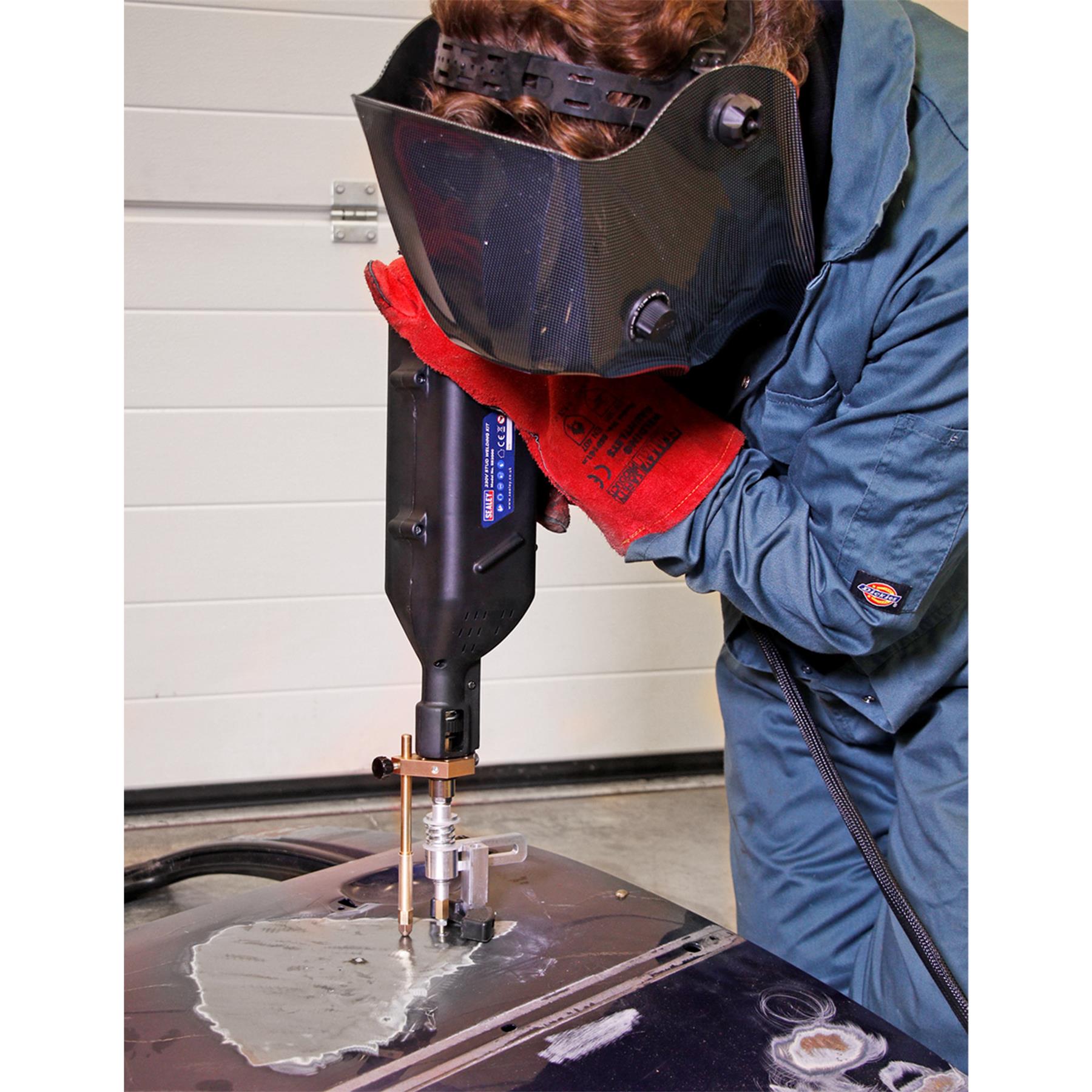 Sealey Stud Weding Kit 230V For Use On Steel or aluminium