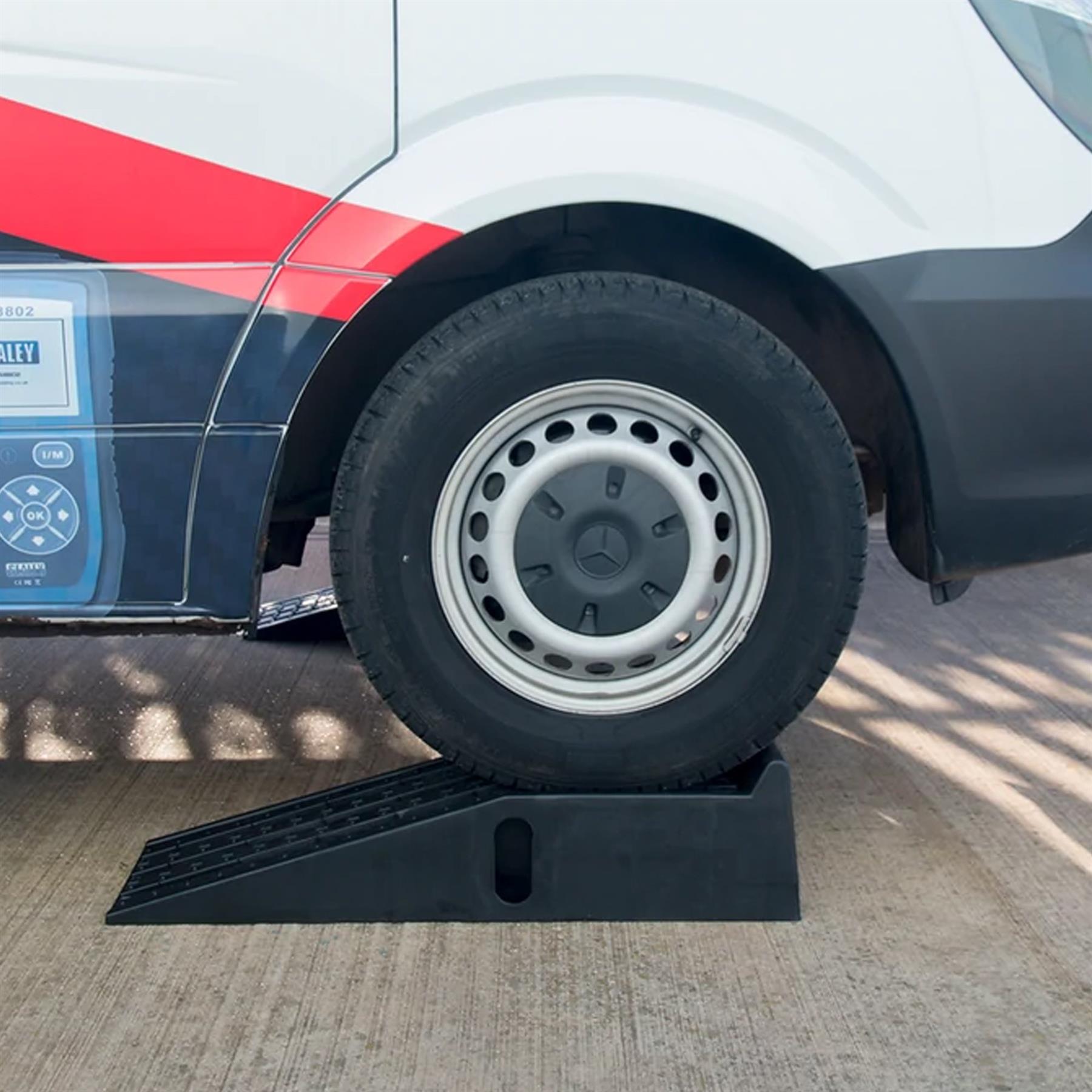 Sealey Car Ramps 1.5t Capacity per Ramp 3t Capacity per Pair CAR3000C