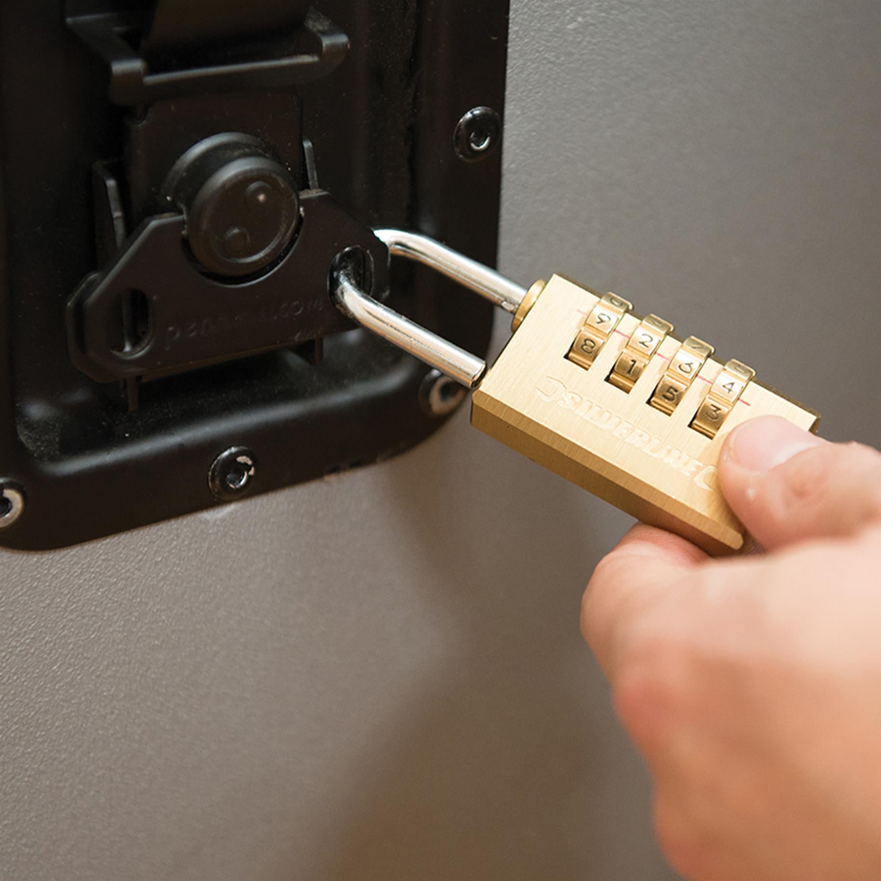 4-Digit Combination Padlock Brass W X H X Th: 29 X 49 X 12mm Solid Brass