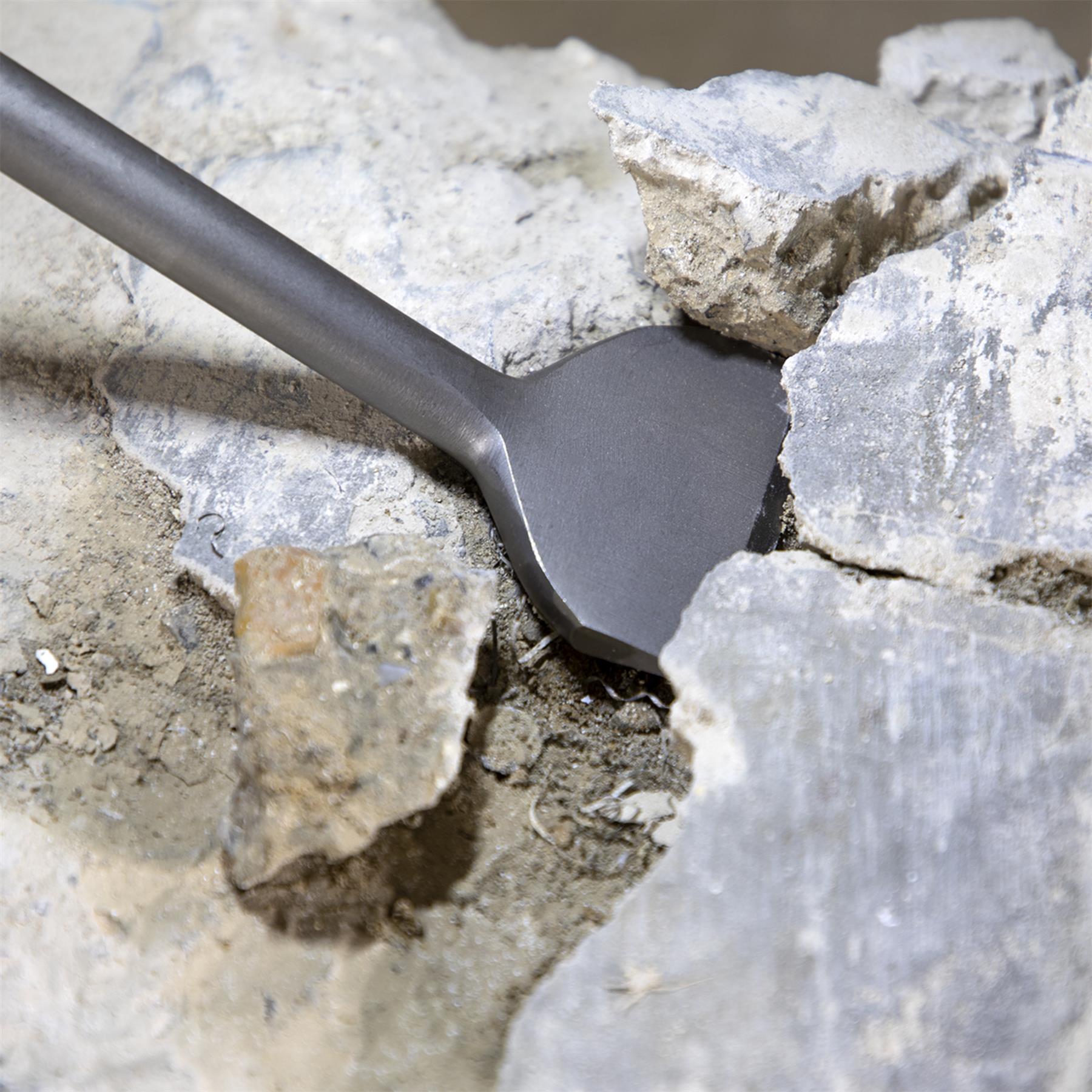 Cranked Chisel 75 x 300mm Wide - SDS MAX (Breaker Steels, Points & Chi Sealey