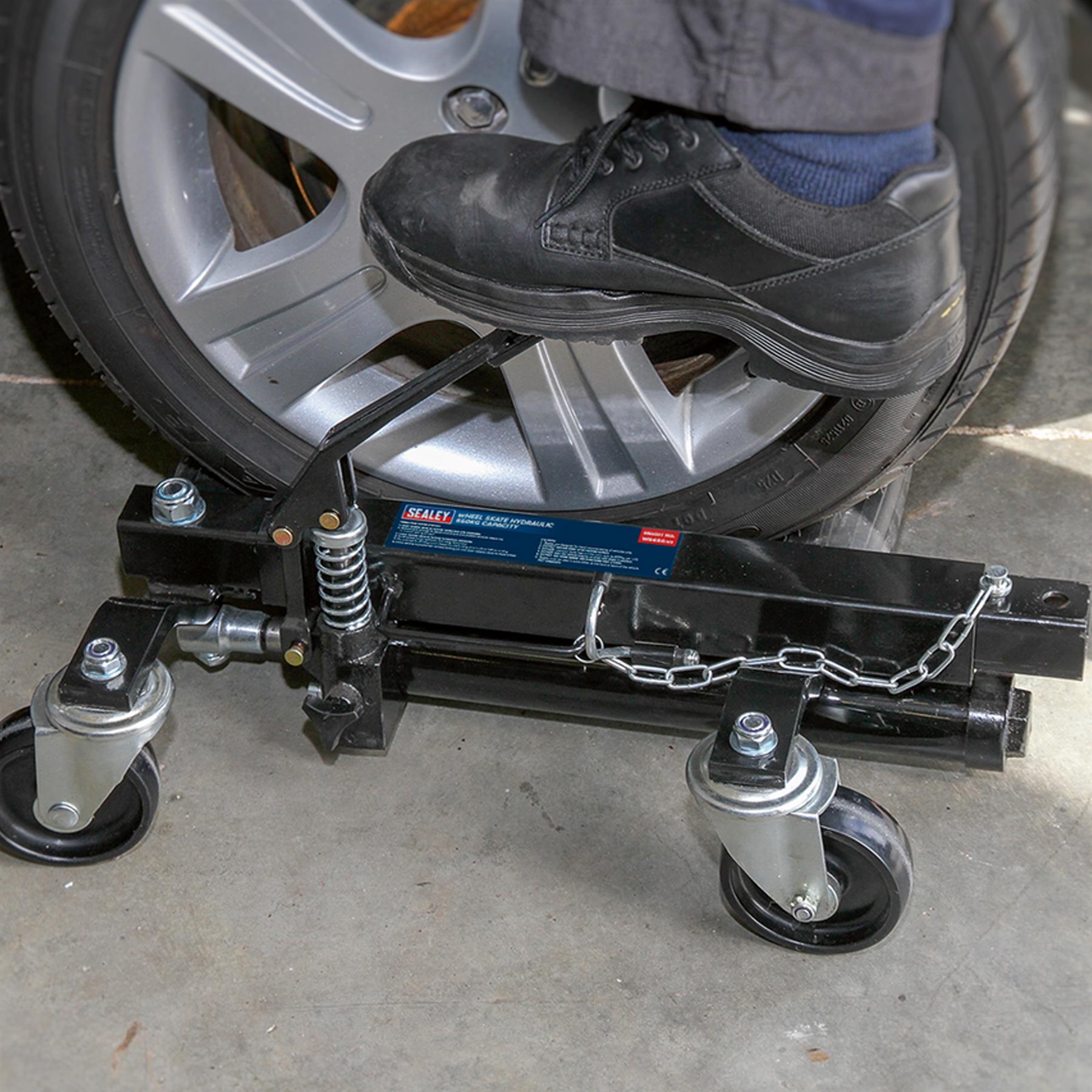 Sealey Wheel Skate 650kg Capacity Suitable For Bodyshops Garage Showrooms