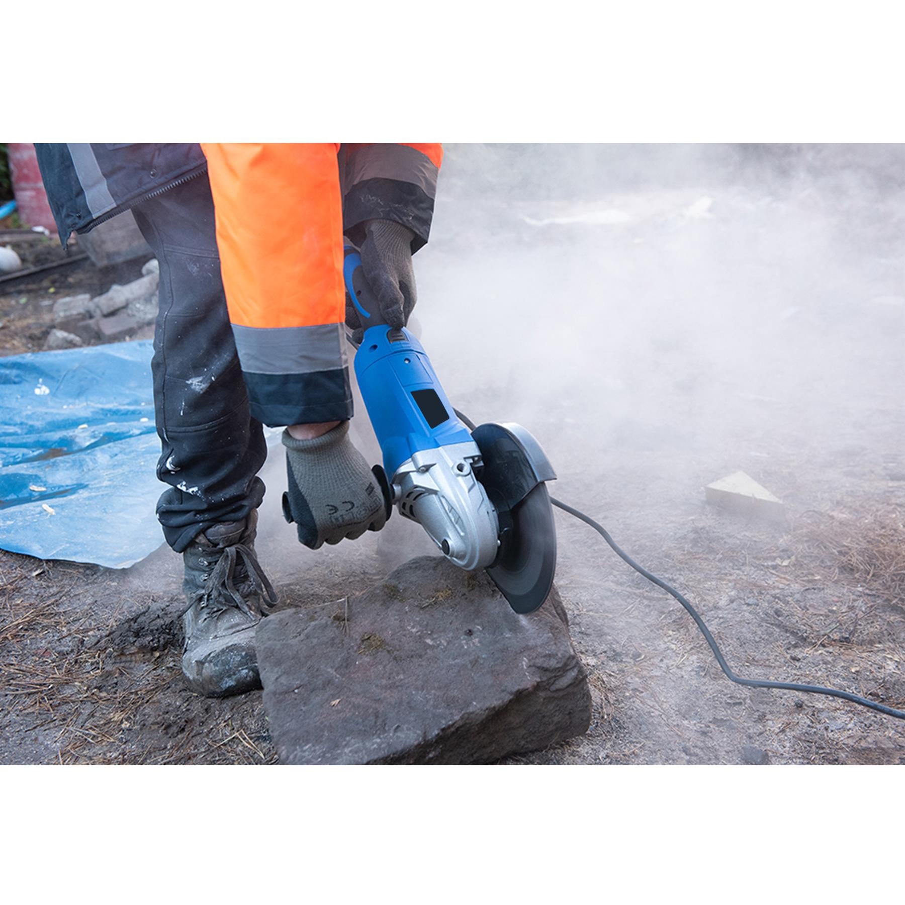 Silverstorm 2400W Angle Grinder 230mm Soft Start Use w/Wire Cup Brushes & wheels