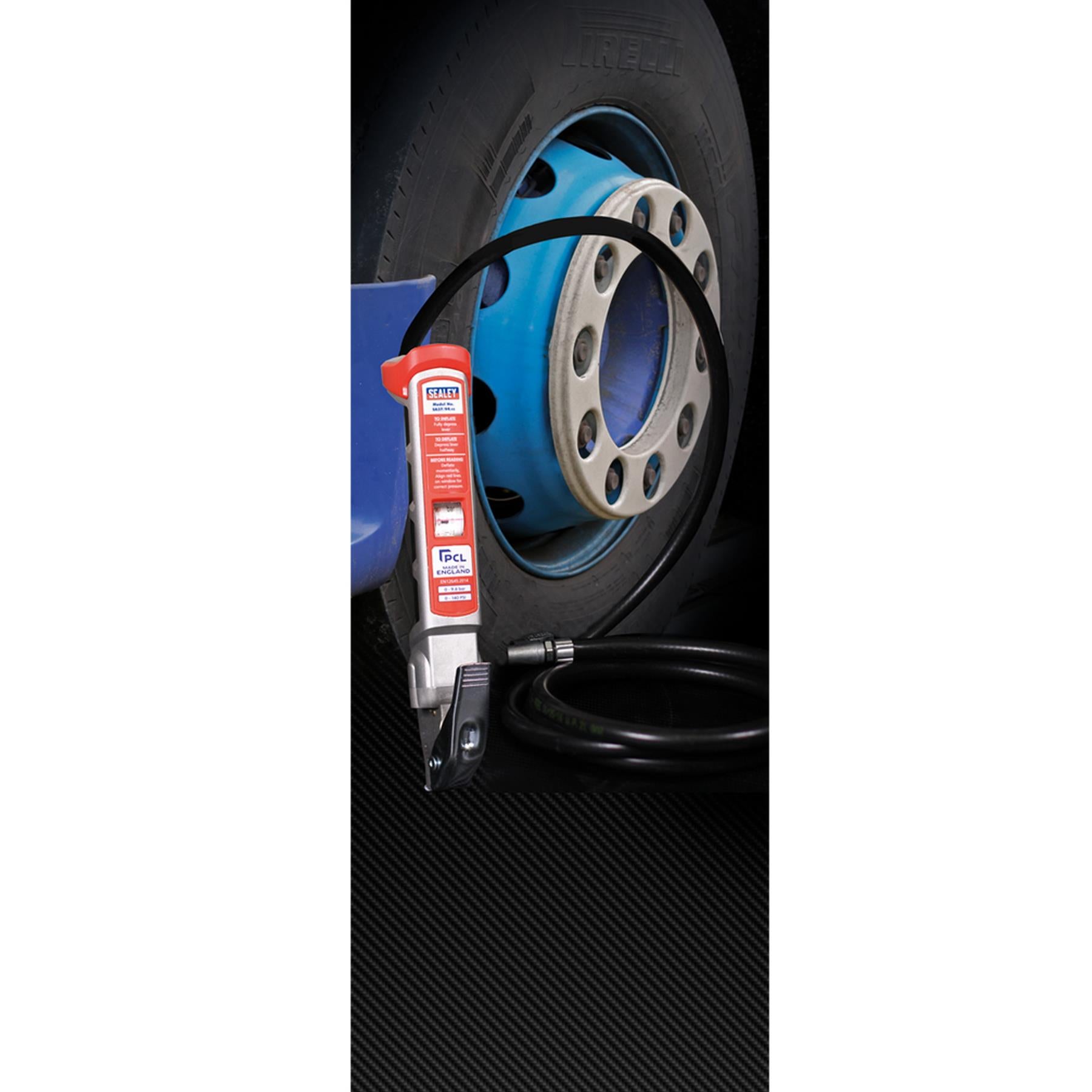 Sealey Prof Tyre Inflator with 2.5m Hose & Clip-On Connector