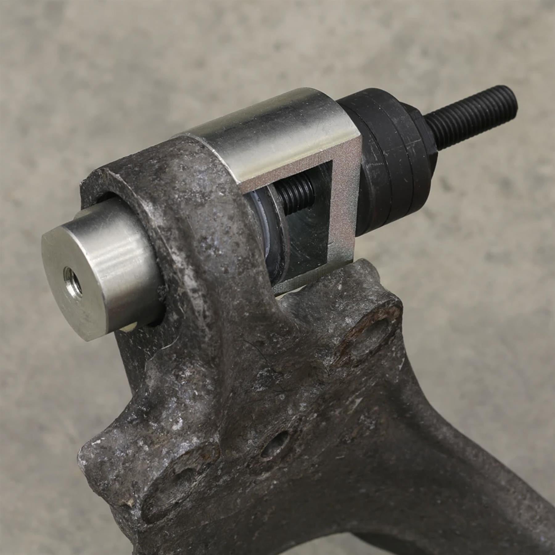 Front Pivot Arm Bush Tool - Peugeot 407/508, Citroen C5/C6. Sealey