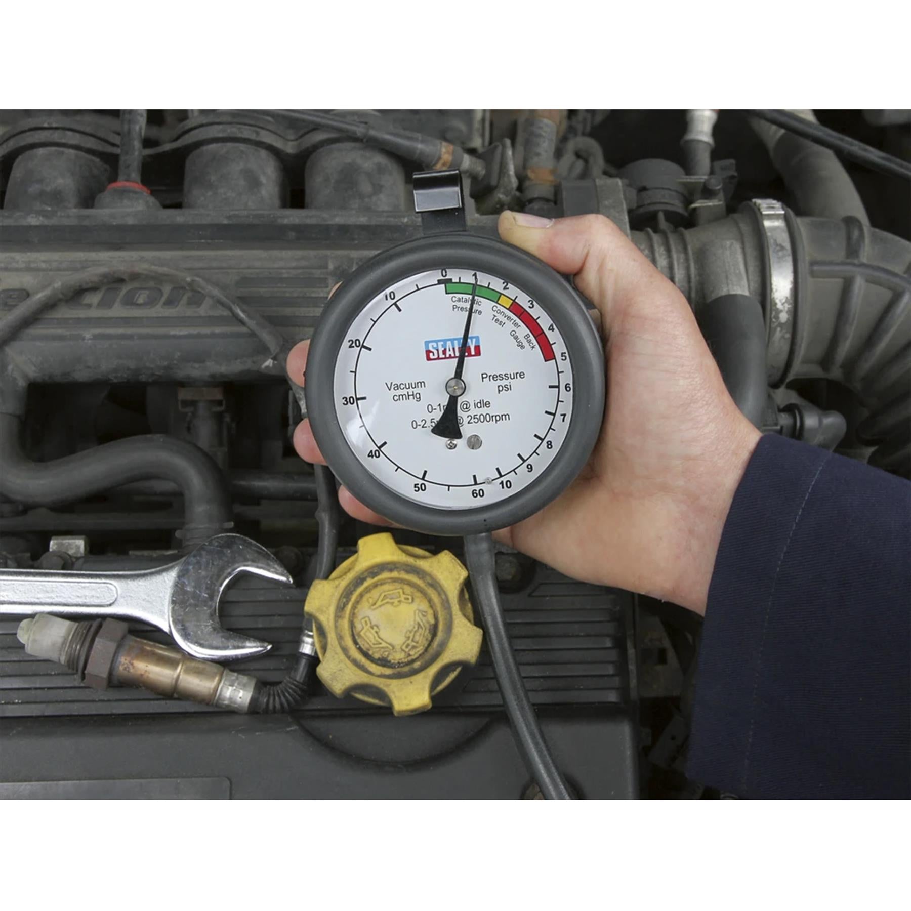 VSE953 Catalytic Converter Back Pressure Test Kit. Sealey