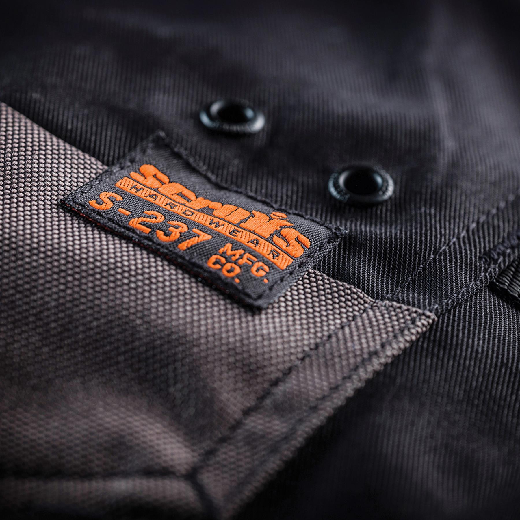 Trade Short Black Size 40" W Ykk Zipped Fly. 65% Polyester, 35% Cotton, 250gsm.