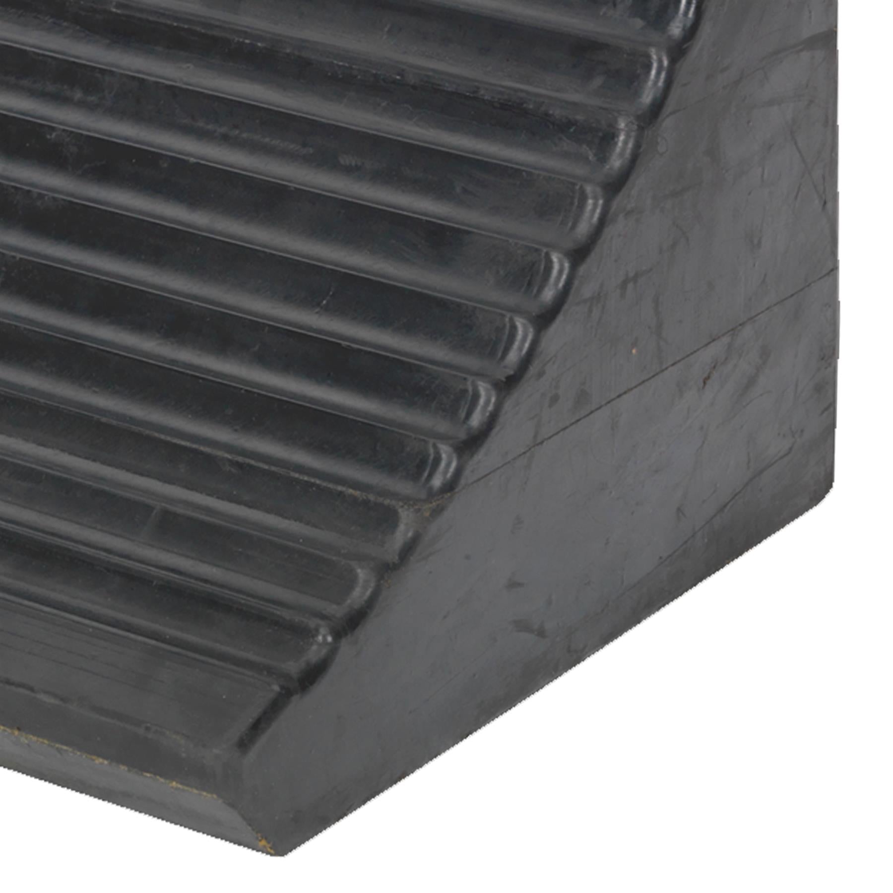 Heavy-Duty Rubber Wheel Chock 12kg - Single nylon reinforced rubber Sealey