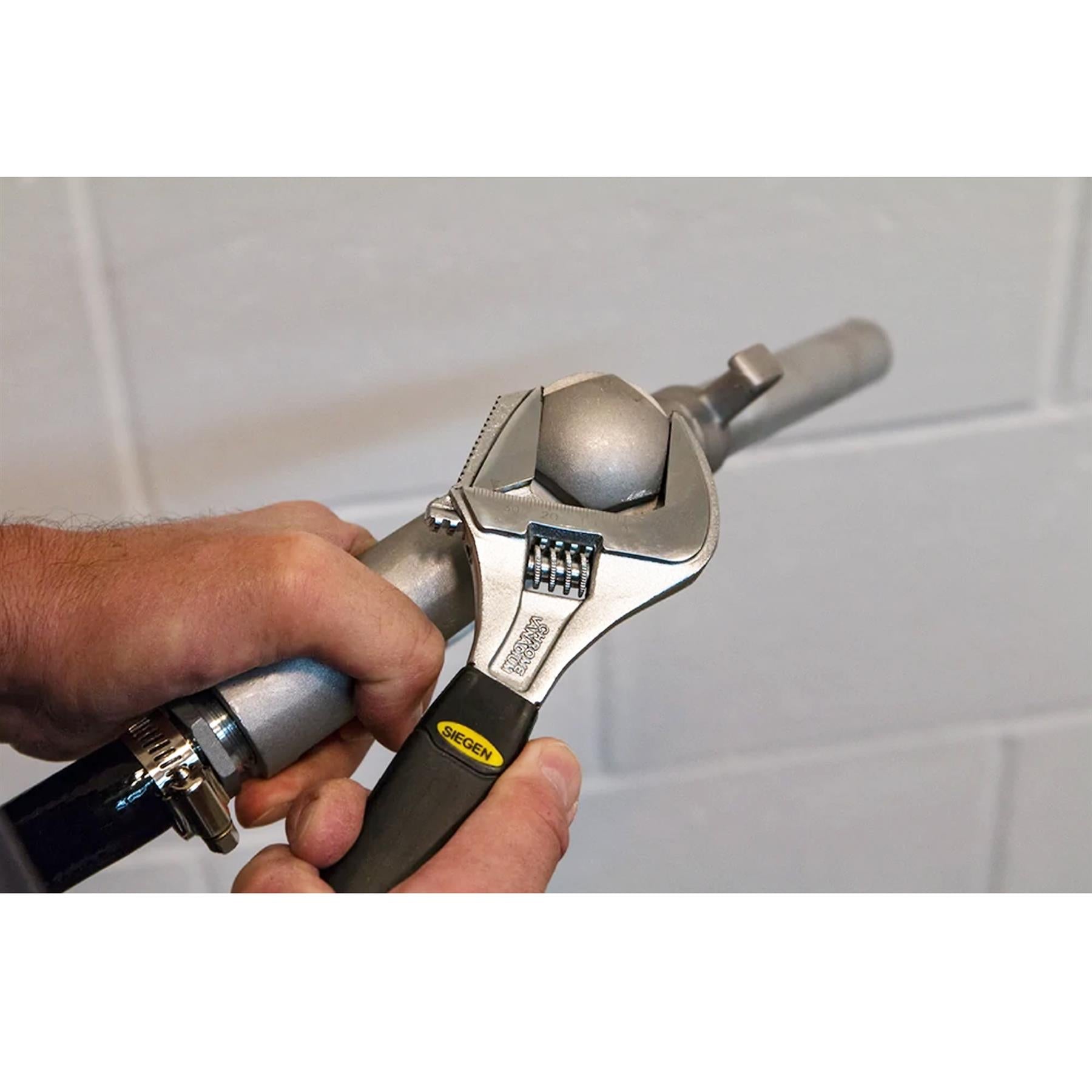 Sealey Adjustable Wrench with Extra-Wide Jaw Capacity 200mm