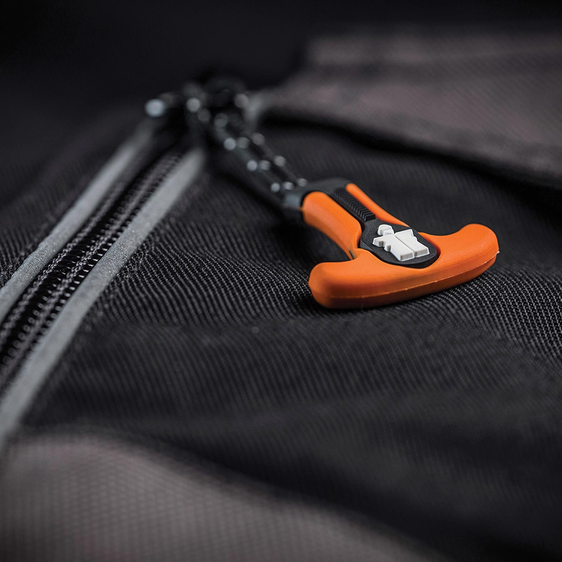 Trade Short Black Size 28" W Ykk Zipped Fly. 65% Polyester, 35% Cotton, 250gsm.