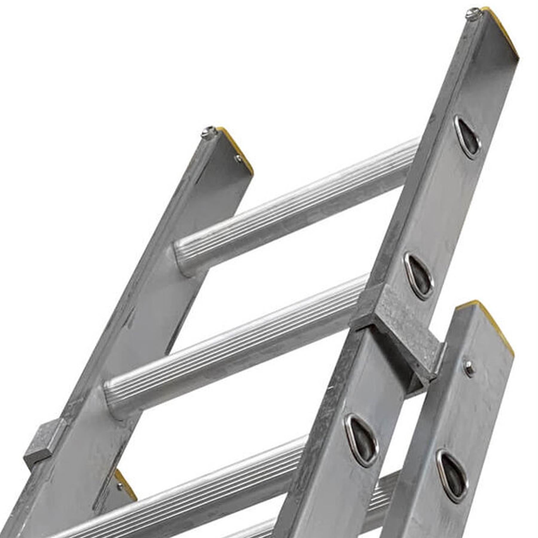 Dapetz PRo 17 Rung Aluminium Extension Ladder 4.5m, Double Section, Made In Uk