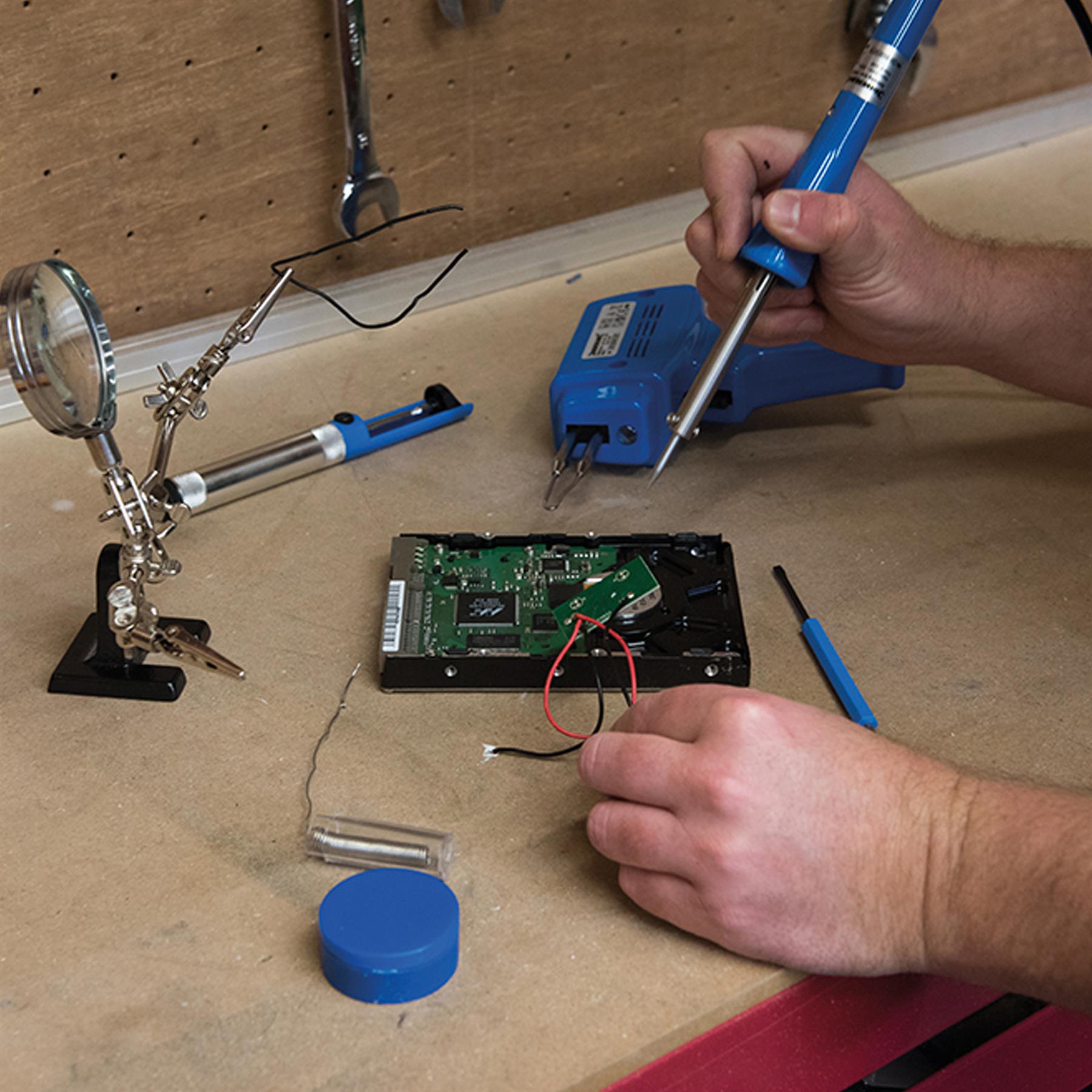 9Pce Electric Soldering Kit - 100W / 30W With Fine-Point Tip For Precision Work