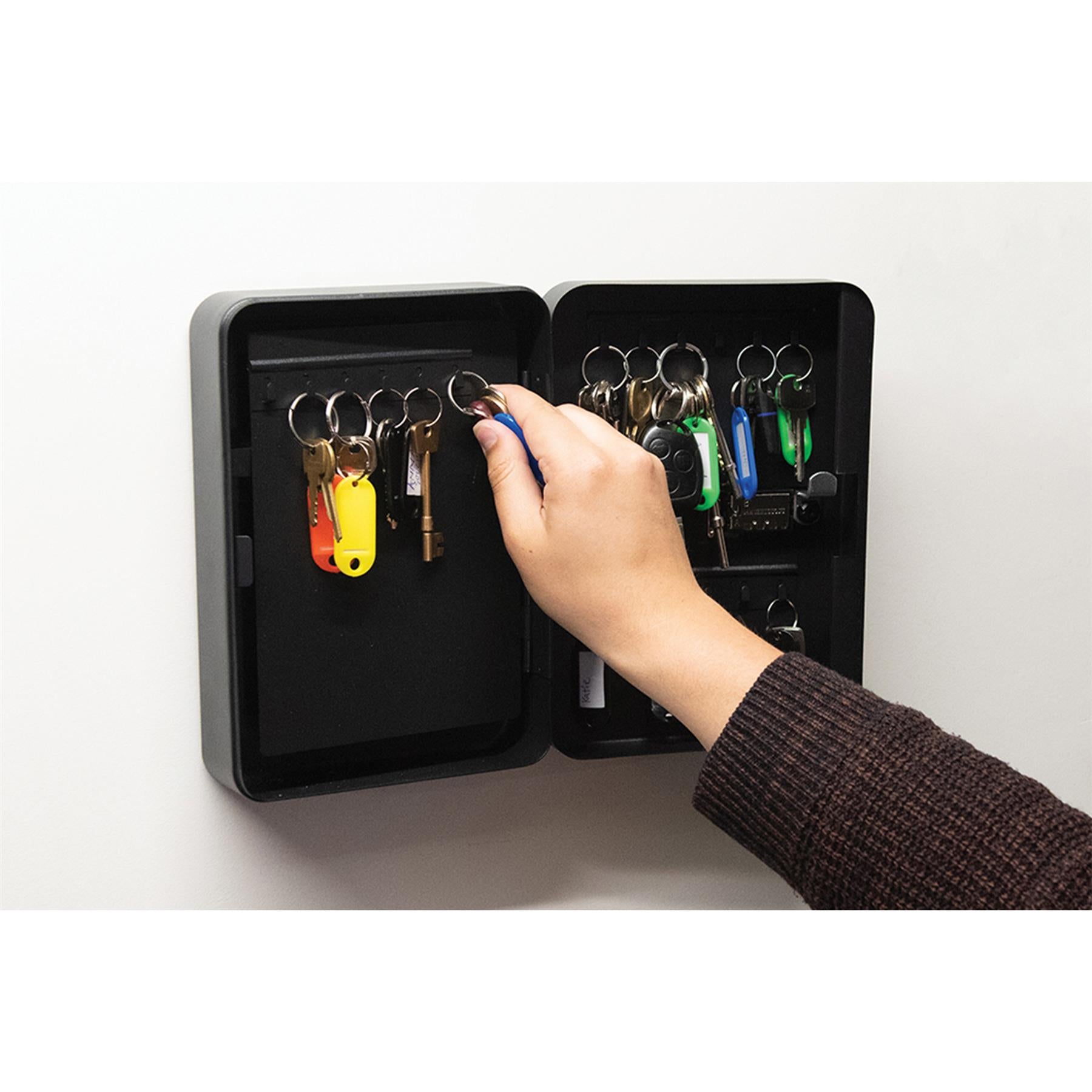 Combination 36-Key Cabinet 250 x 180 x 75mm Include wall mountings number label