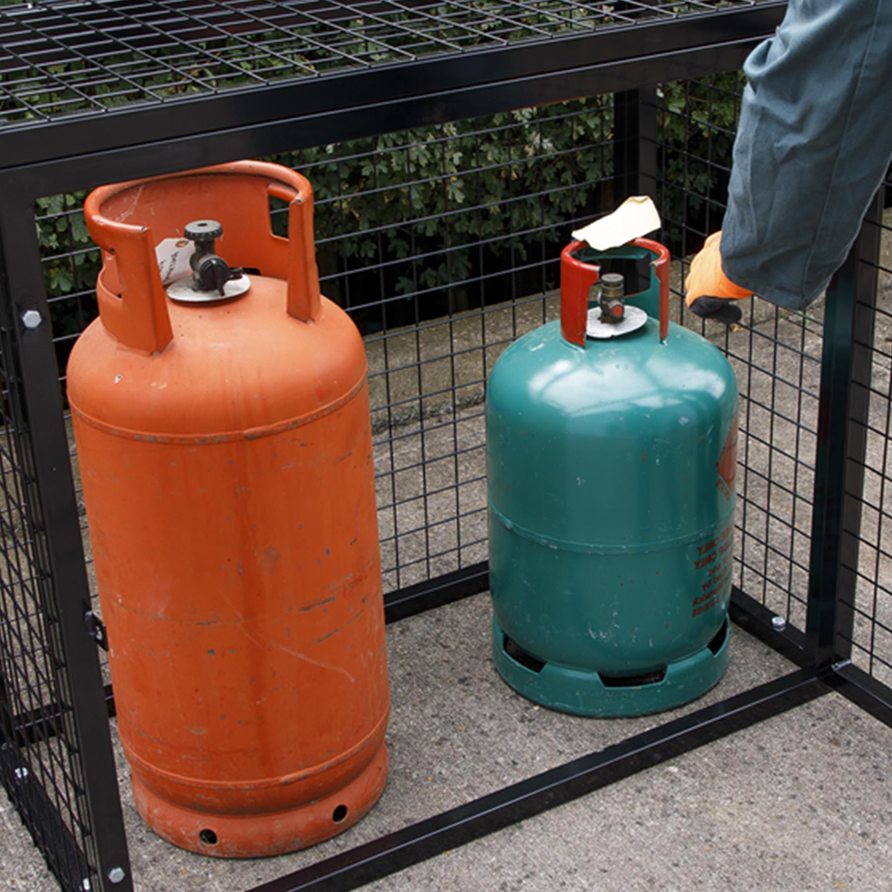 Sealey Safety Cage - 2 x 47kg Gas Cylinders