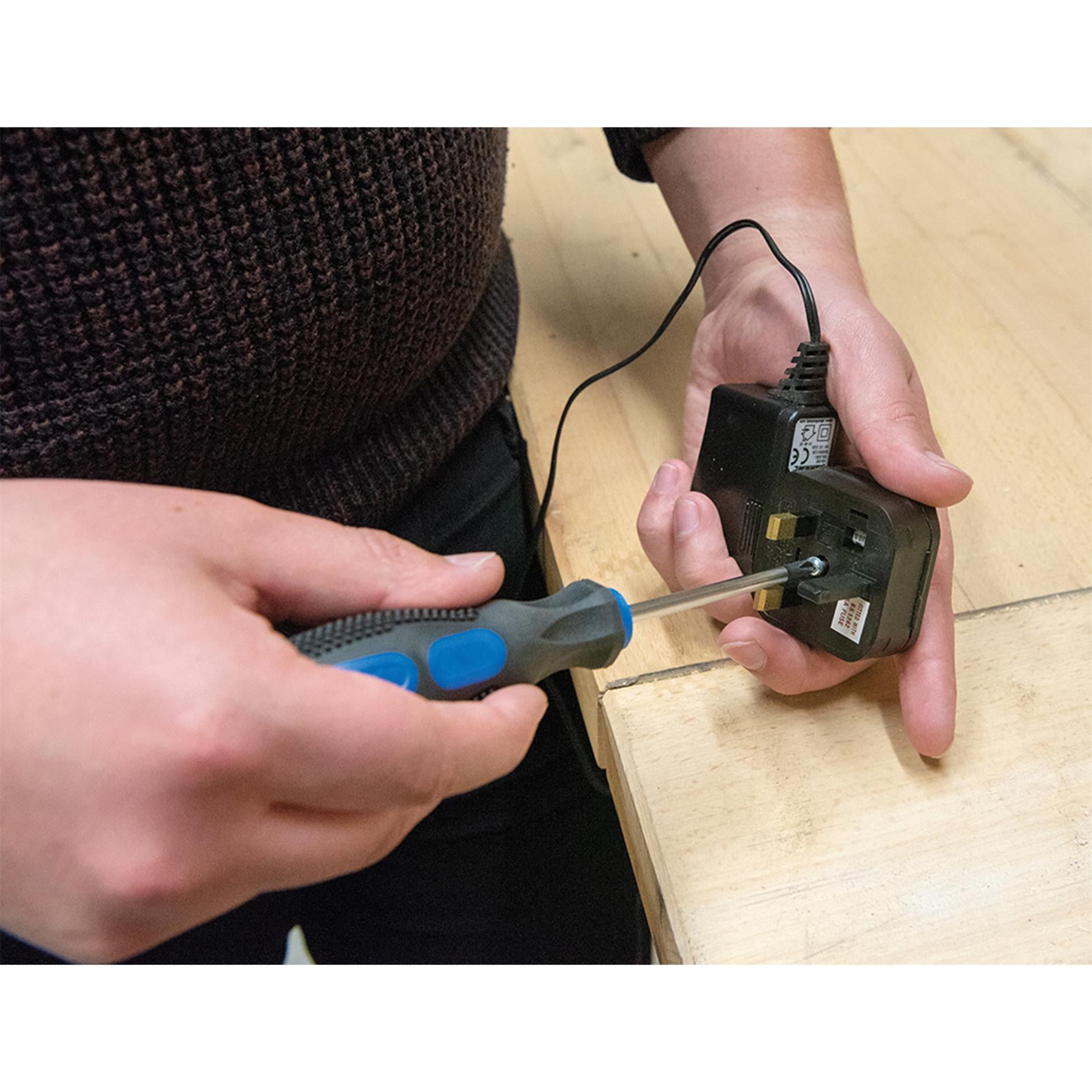 Screwdriver Set 100pc Hardened Chrome Vanadium Blades And Tips Soft-grip handles