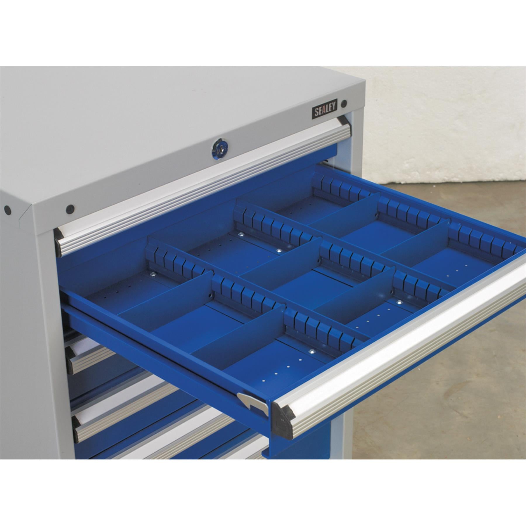 Sealey Cabinet Industrial 5 Drawer with a safety locking catch
