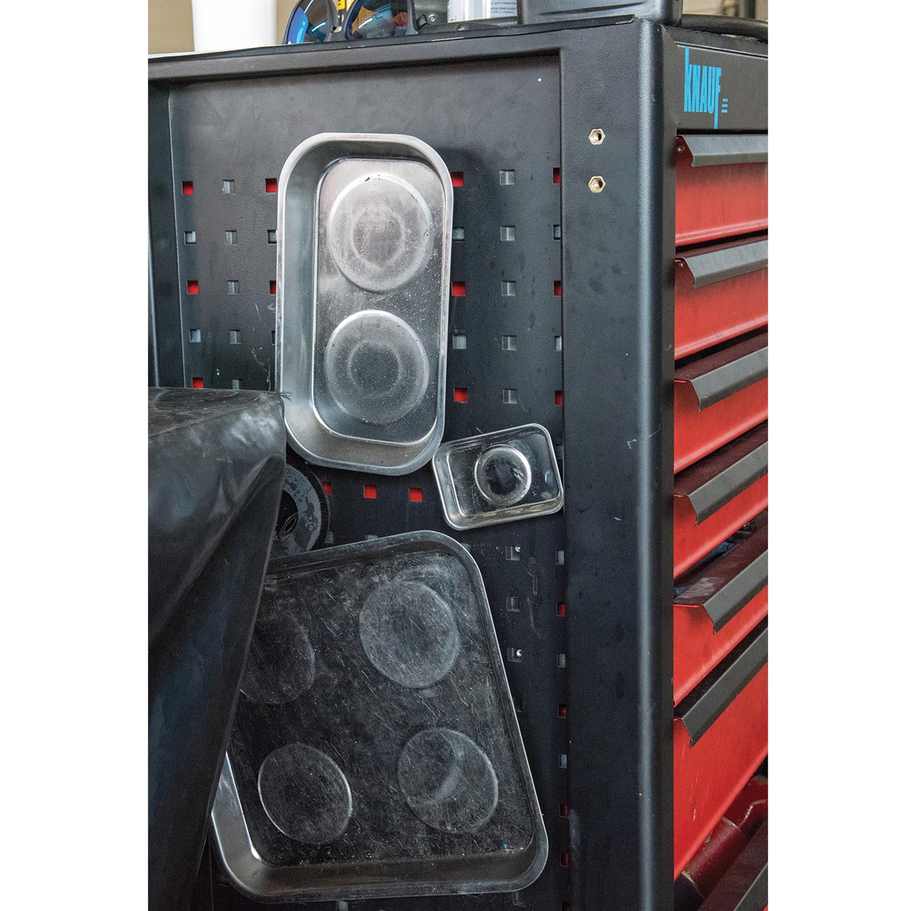 Magnetic Parts Tray - 150 X 225mm - Magnetic Base Adheres To Ferrous Surfaces