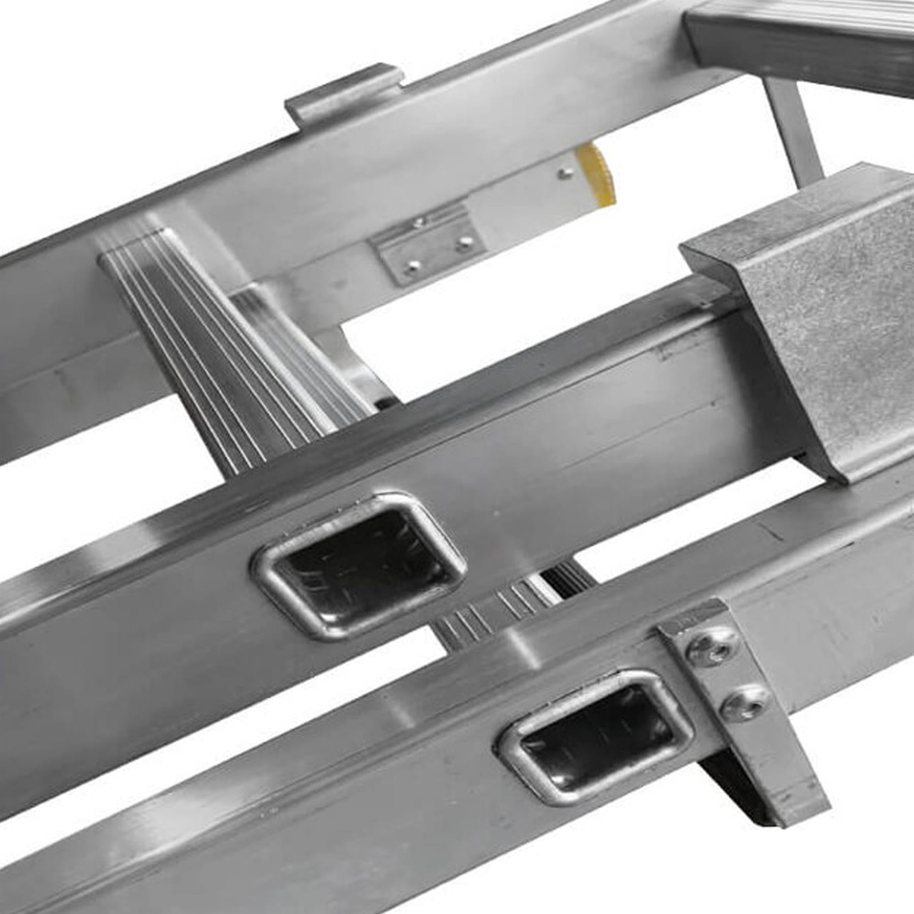 Dapetz PRo 12+13 Rung Roof Ladder 4.1m - 6.4m, With Ridge Hooks, Double Section