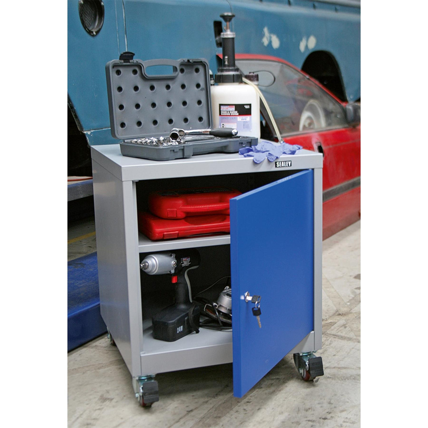 Sealey Mobile Industrial Cabinet 1 Shelf Locker four 60mm wheels
