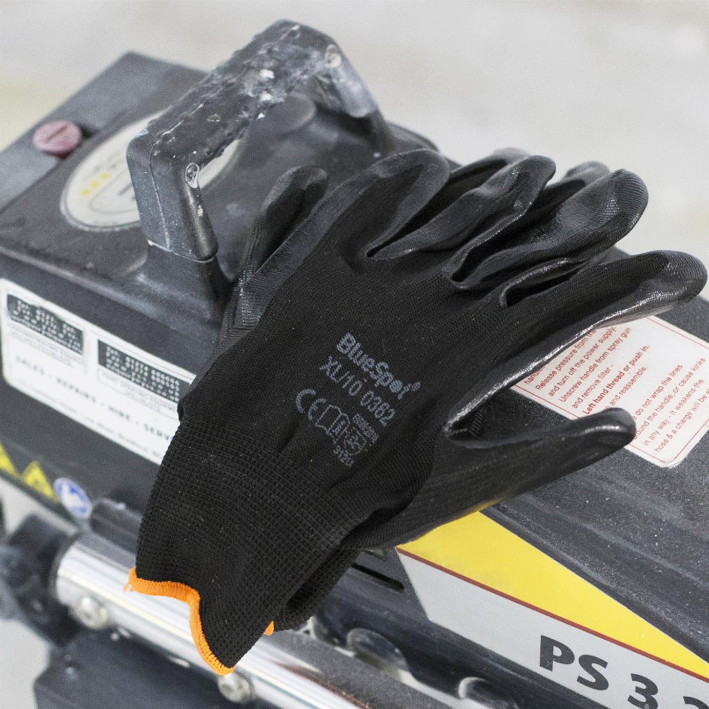 BlueSpot 1 pair Nitrile / Latex Coated Work Gloves Mens Builders Gardening Grip