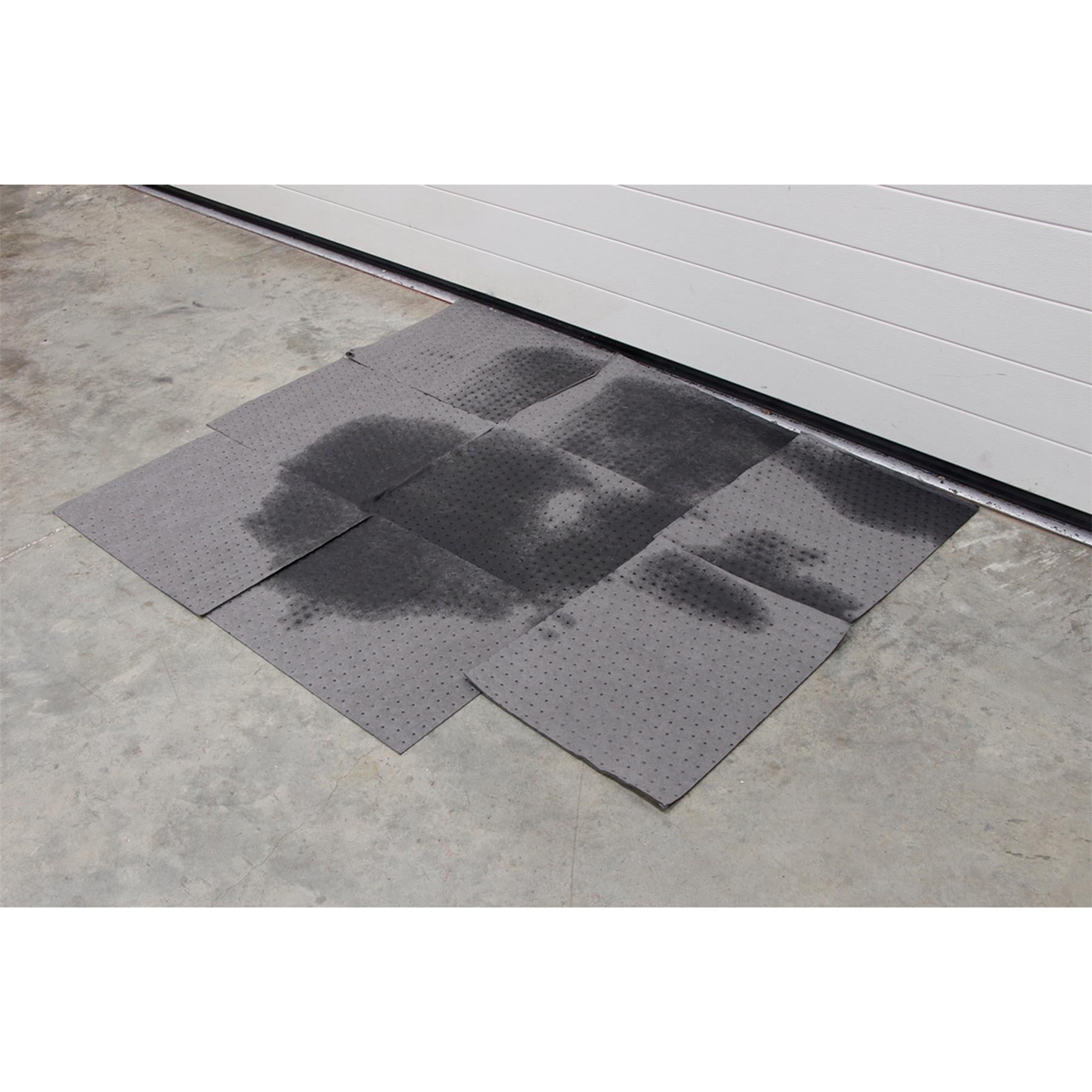 Sealey Spill Absorbent Pad Size: 500 x 400mm. Pack of 100