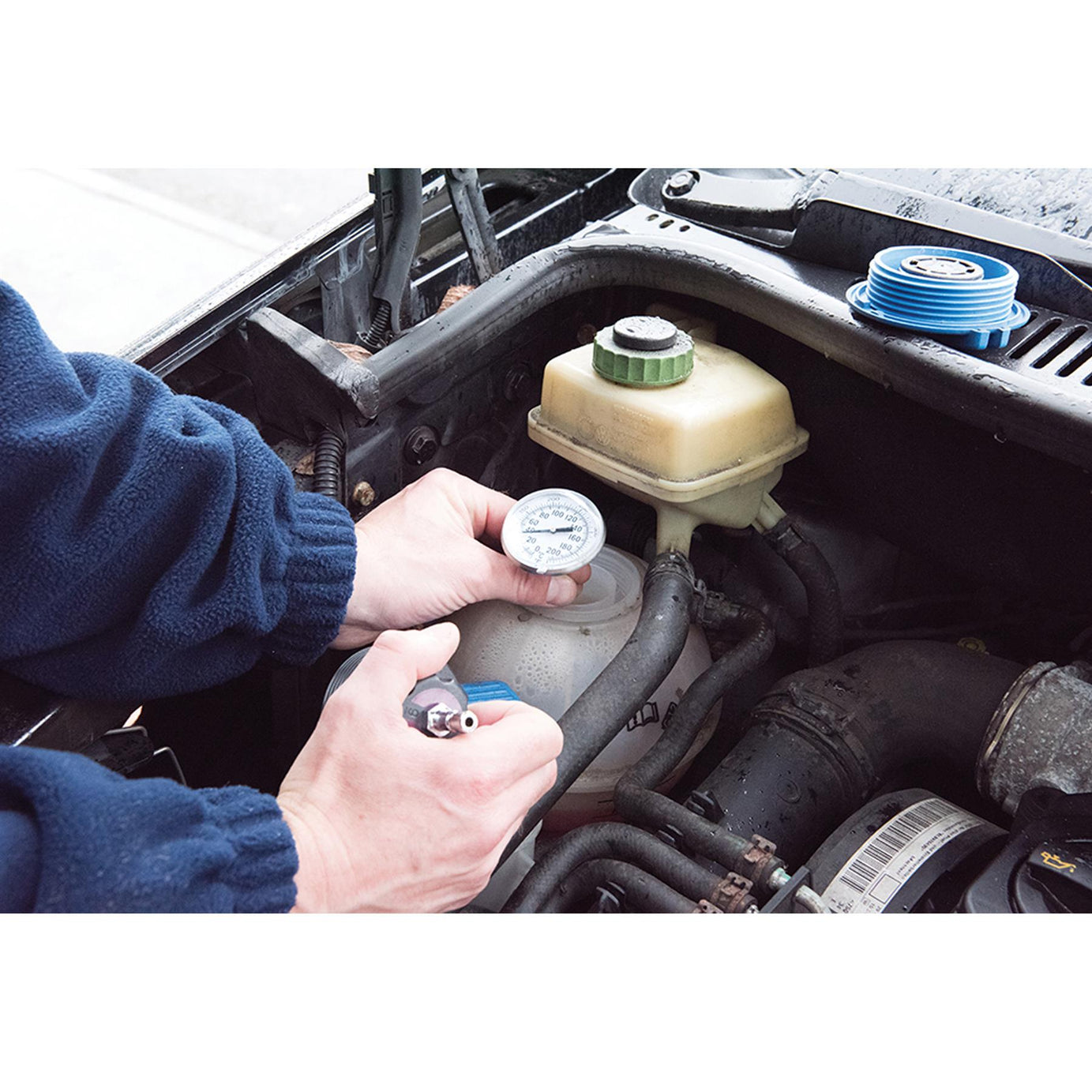 Radiator Pressure Test Kit 18Pc Hand Pump With Gauge For Pressurisation