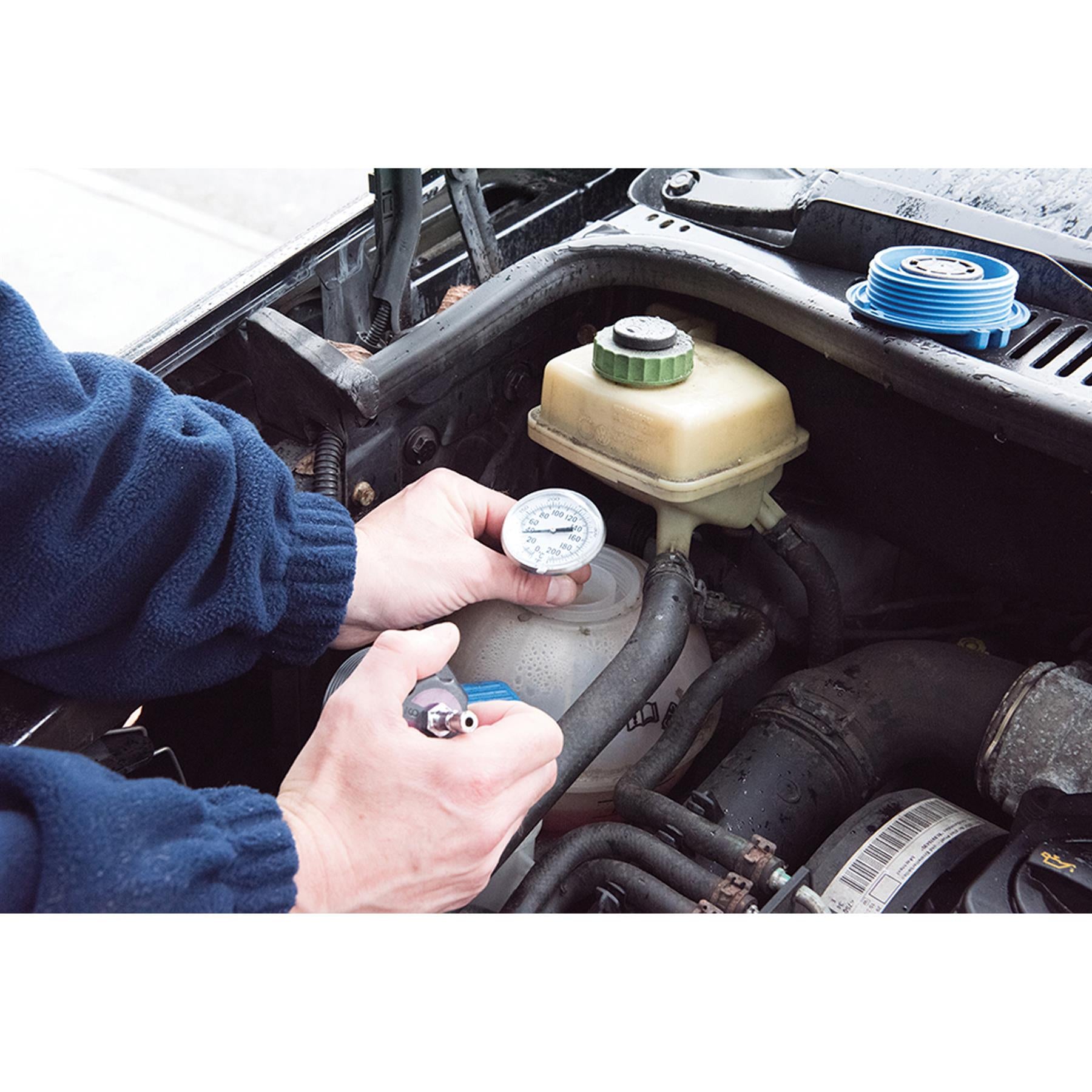 Radiator Pressure Test Kit 18Pc Hand Pump With Gauge For Pressurisation