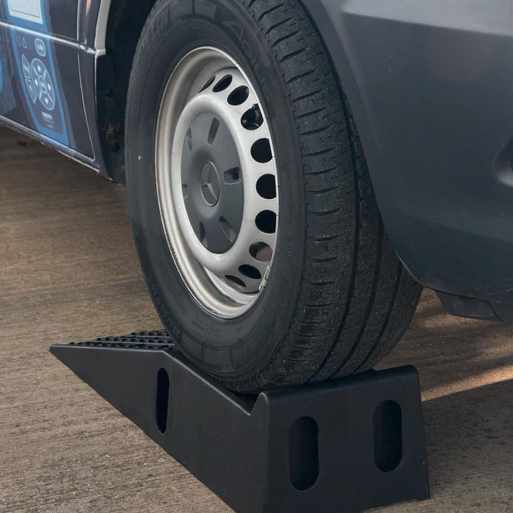 Sealey Car Ramps 1.5t Capacity per Ramp 3t Capacity per Pair CAR3000C