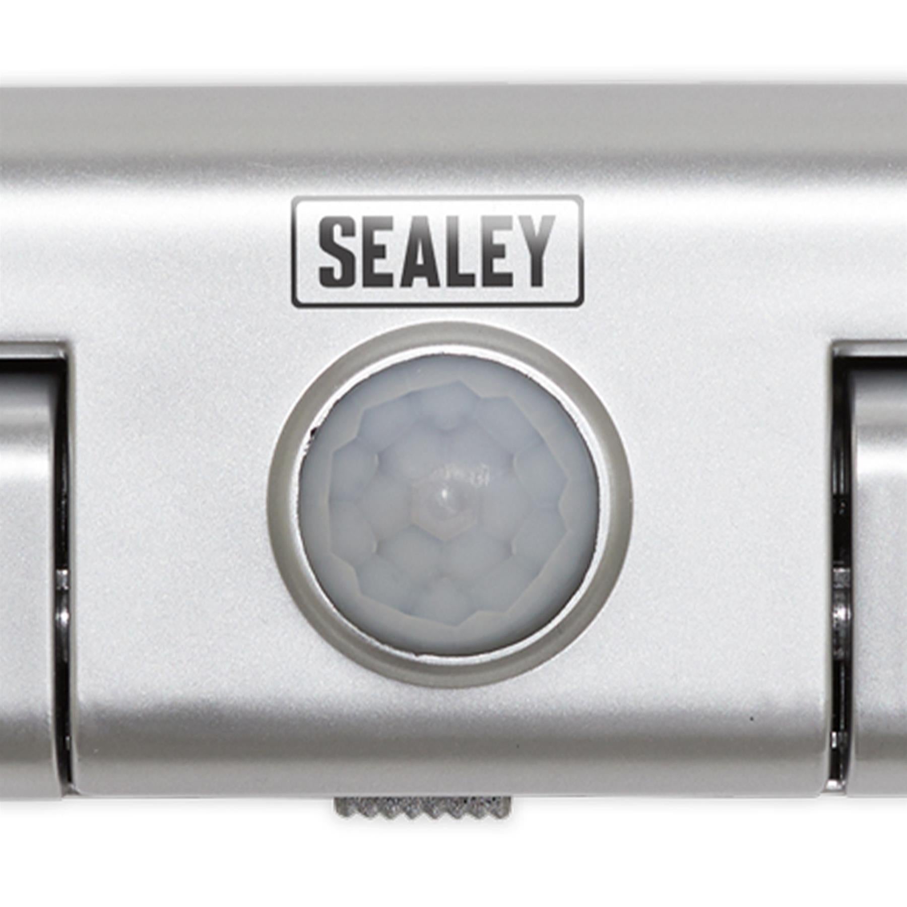 Sealey Auto Light 1W LED With PIR Sensor 3 x AA Cell