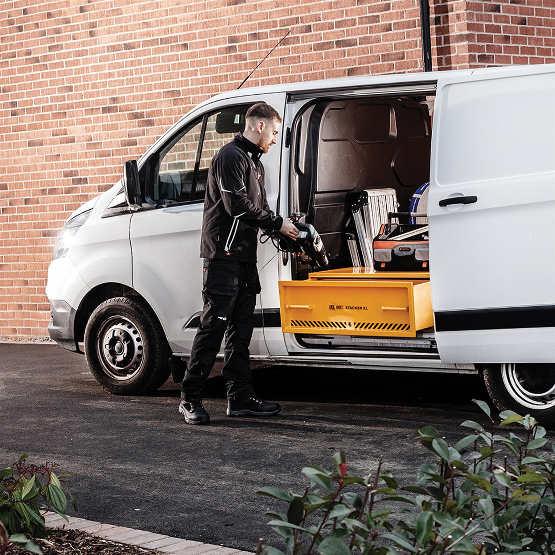 Van Vault Van Vault Stacker 910 x 485 x 313mm Stainless Steel Disc