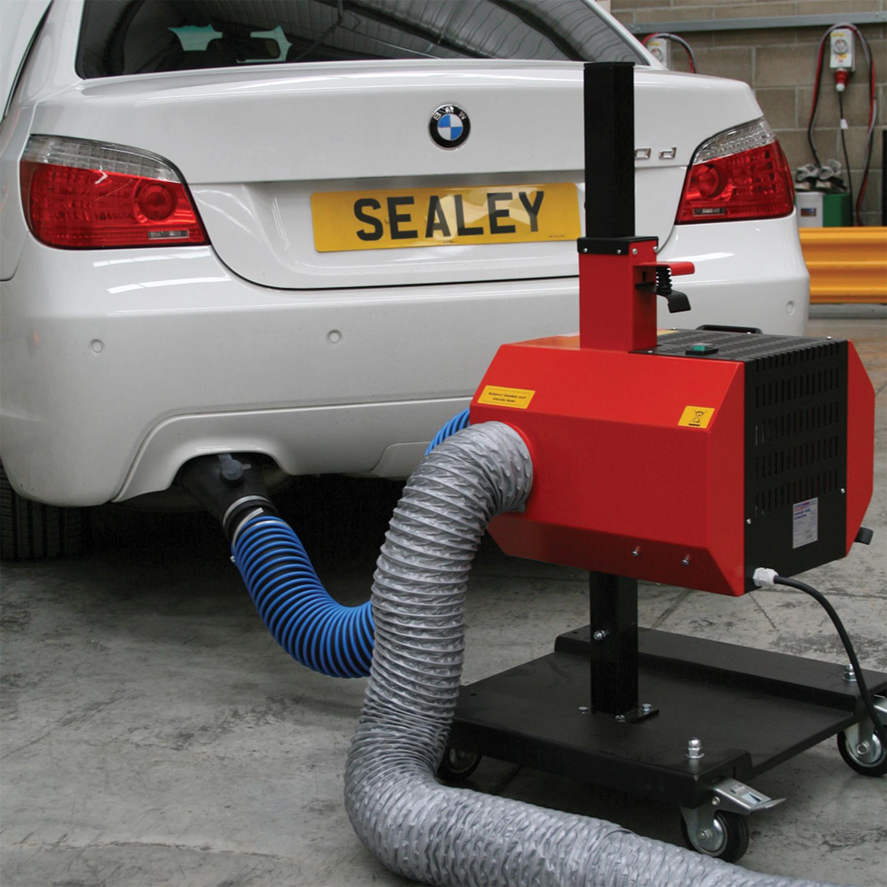 Sealey Exhaust Fume Extractor with 6m Ducting