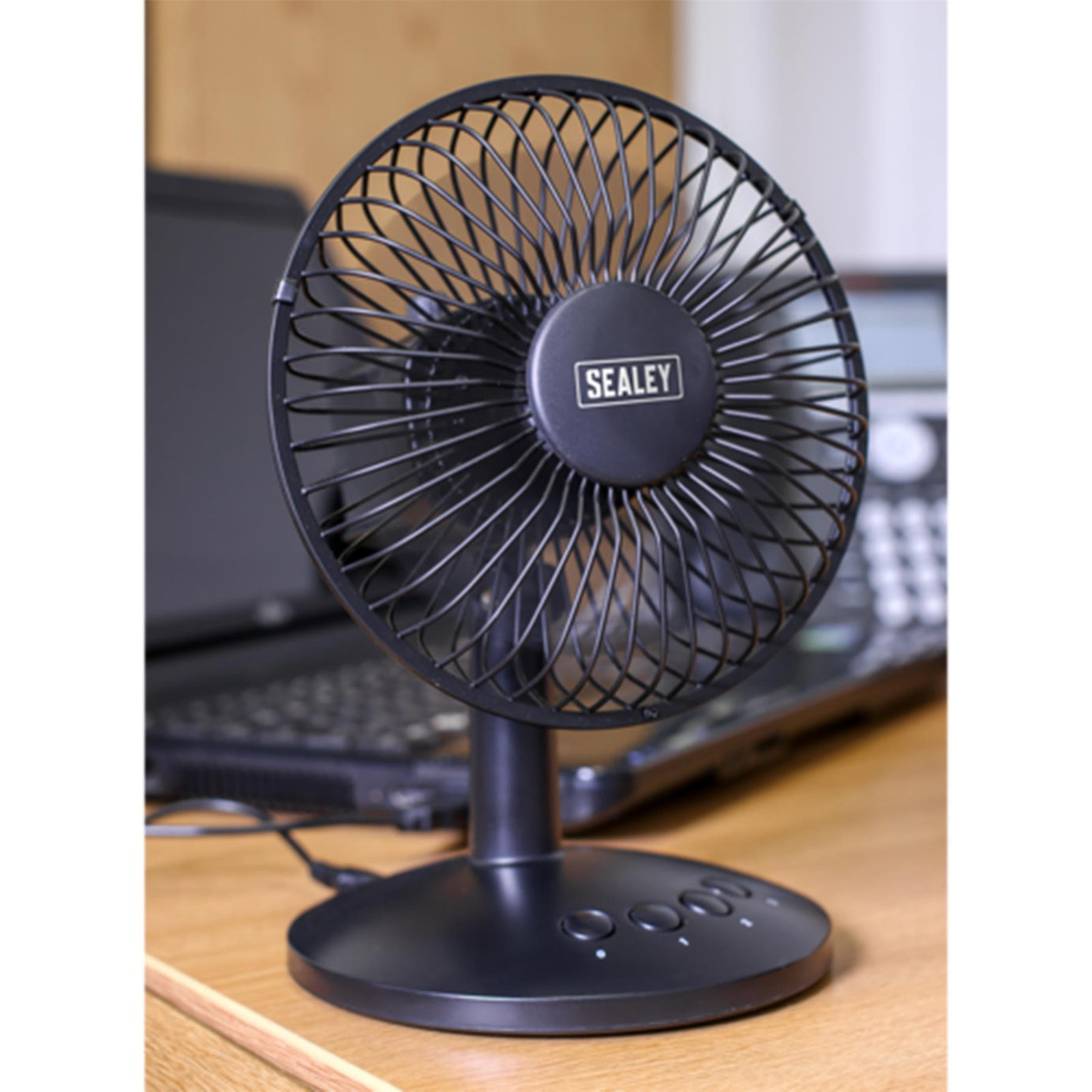 Sealey Oscillating USB Desk Fan 3-Speed 6"