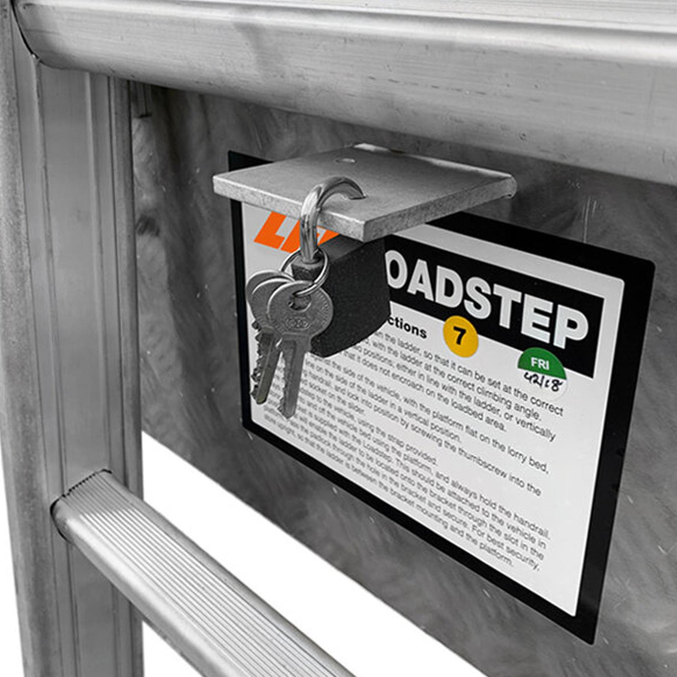 Dapetz PRO 4 Tread Aluminium Loadstep Ladder 1.1m, Industrial Design, 175 Kg