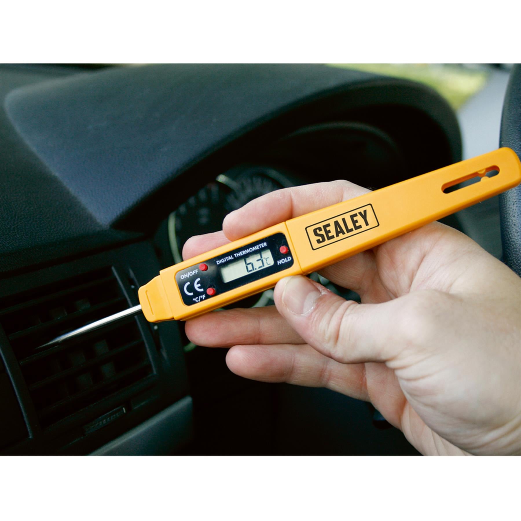 Sealey Mini Digital Thermometer Measuring Both °C and °F