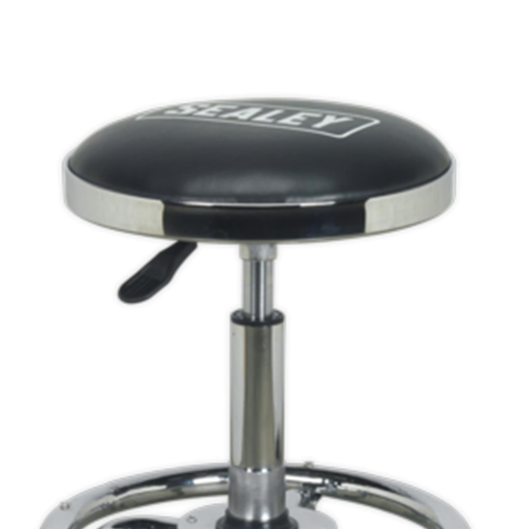 Sealey Workshop Stool Heavy-Duty Pneumatic Adjustable Height Swivel Seat