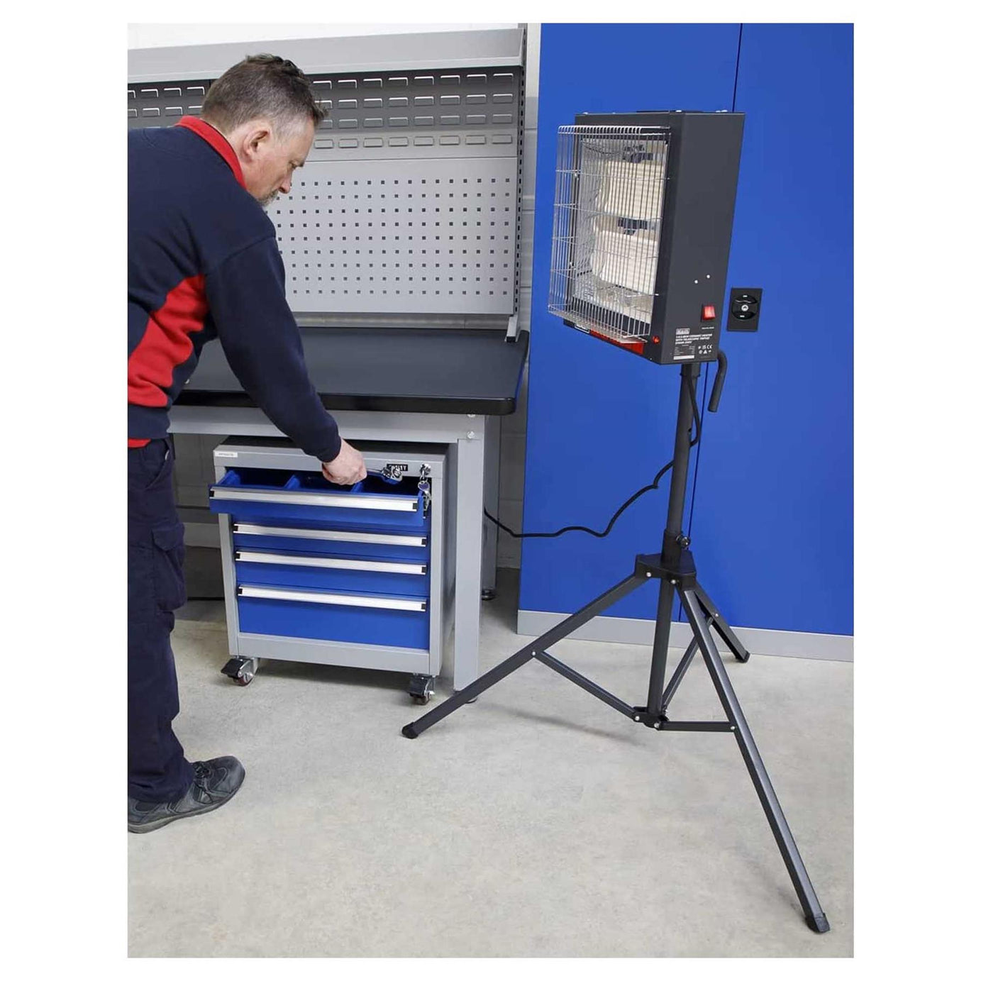 Sealey Ceramic Heater with Telescopic Tripod Stand 1.4/2.8kW 230V