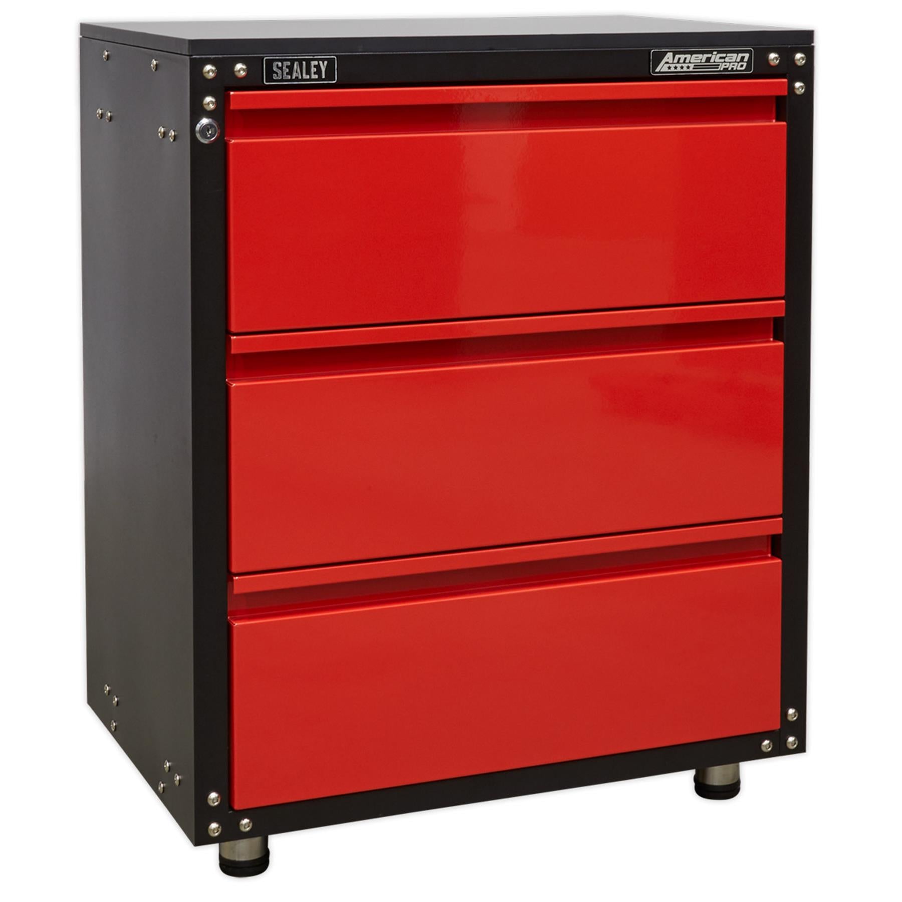 Sealey American Pro 2.6m Storage System  supplied with a lock and two keys