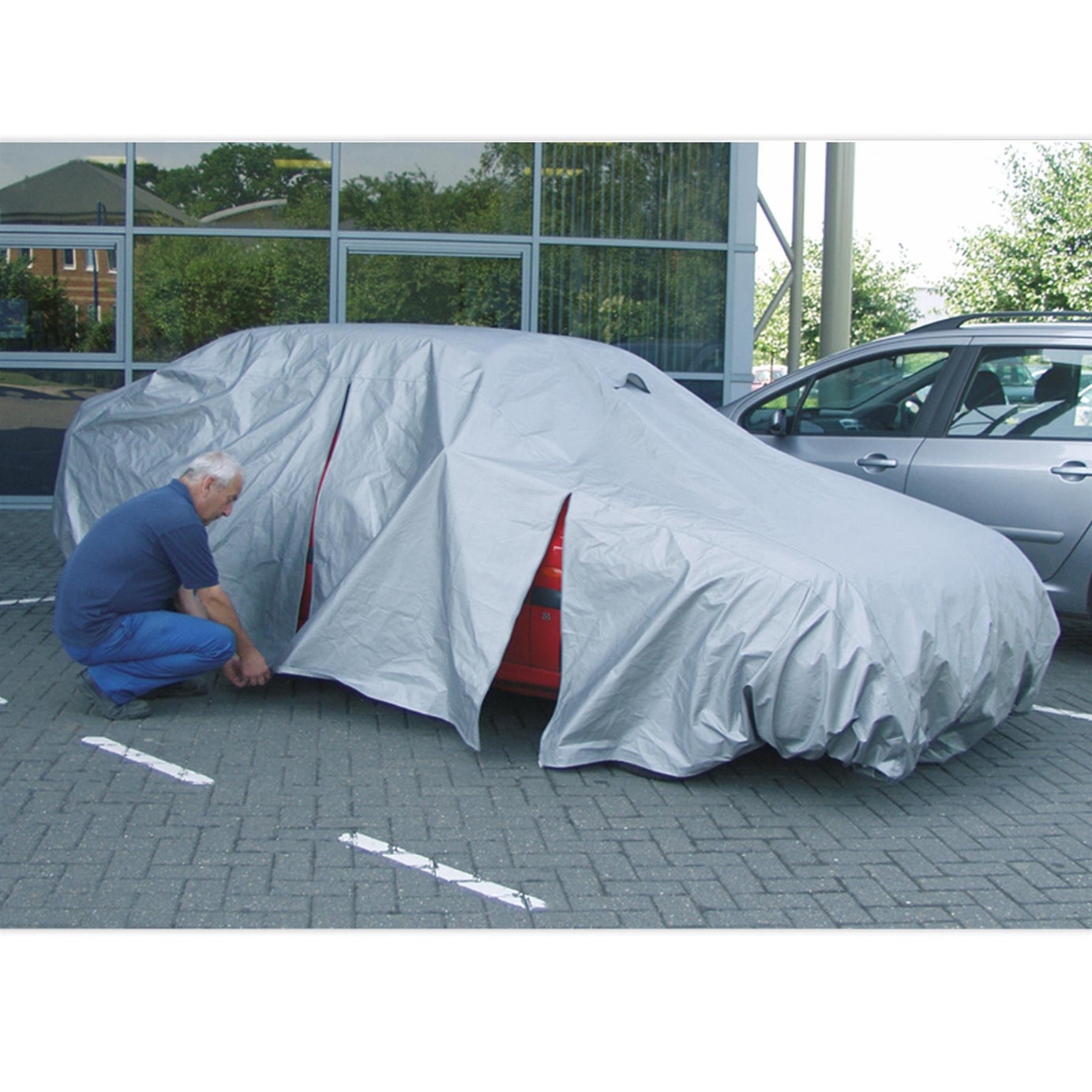 Sealey CCEM Car Cover Lightweight Medium 4060 x 1650 x 1220mm