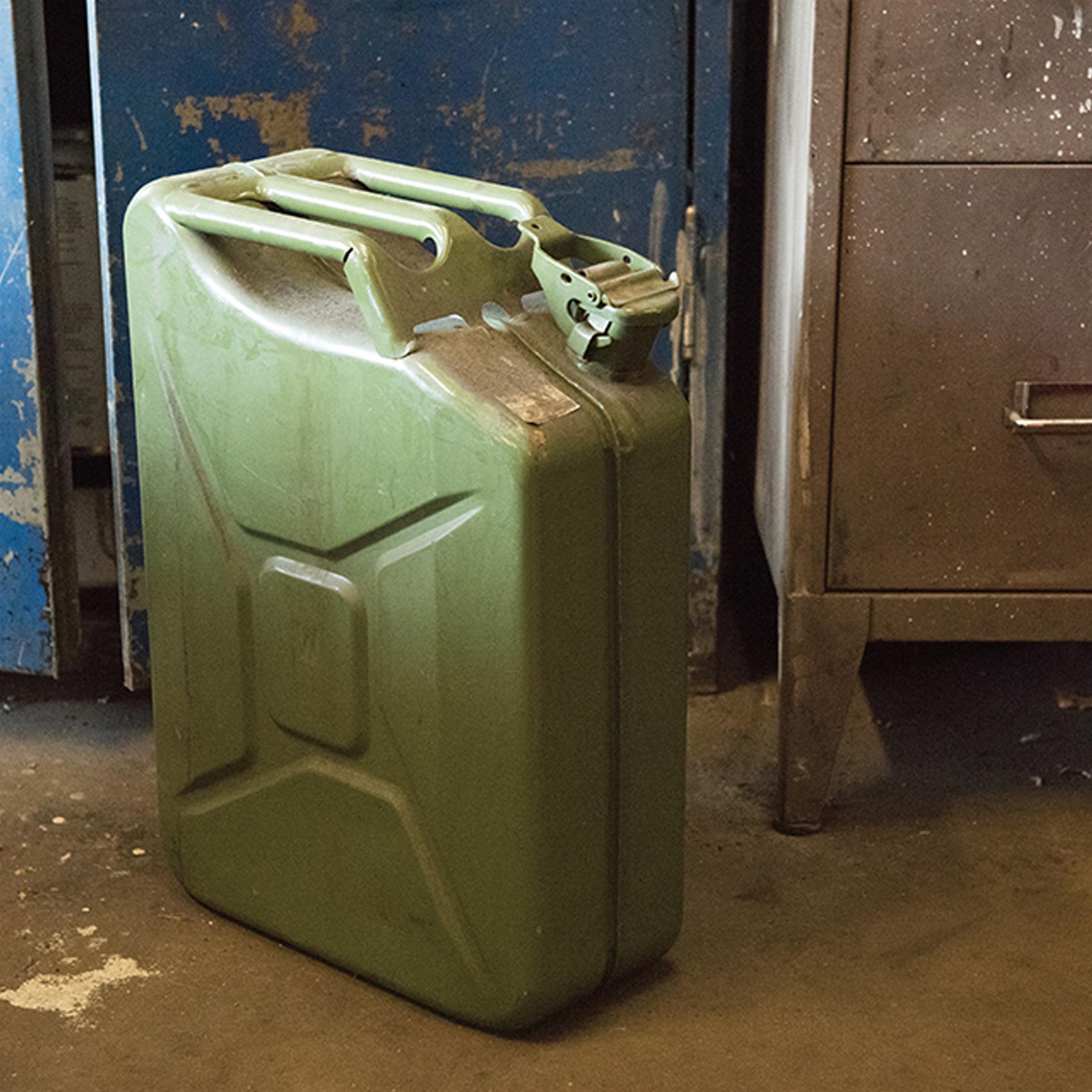 Jerry Can 20Ltr Strong Metal Durable Mechanic Garage Emergency Military Camping