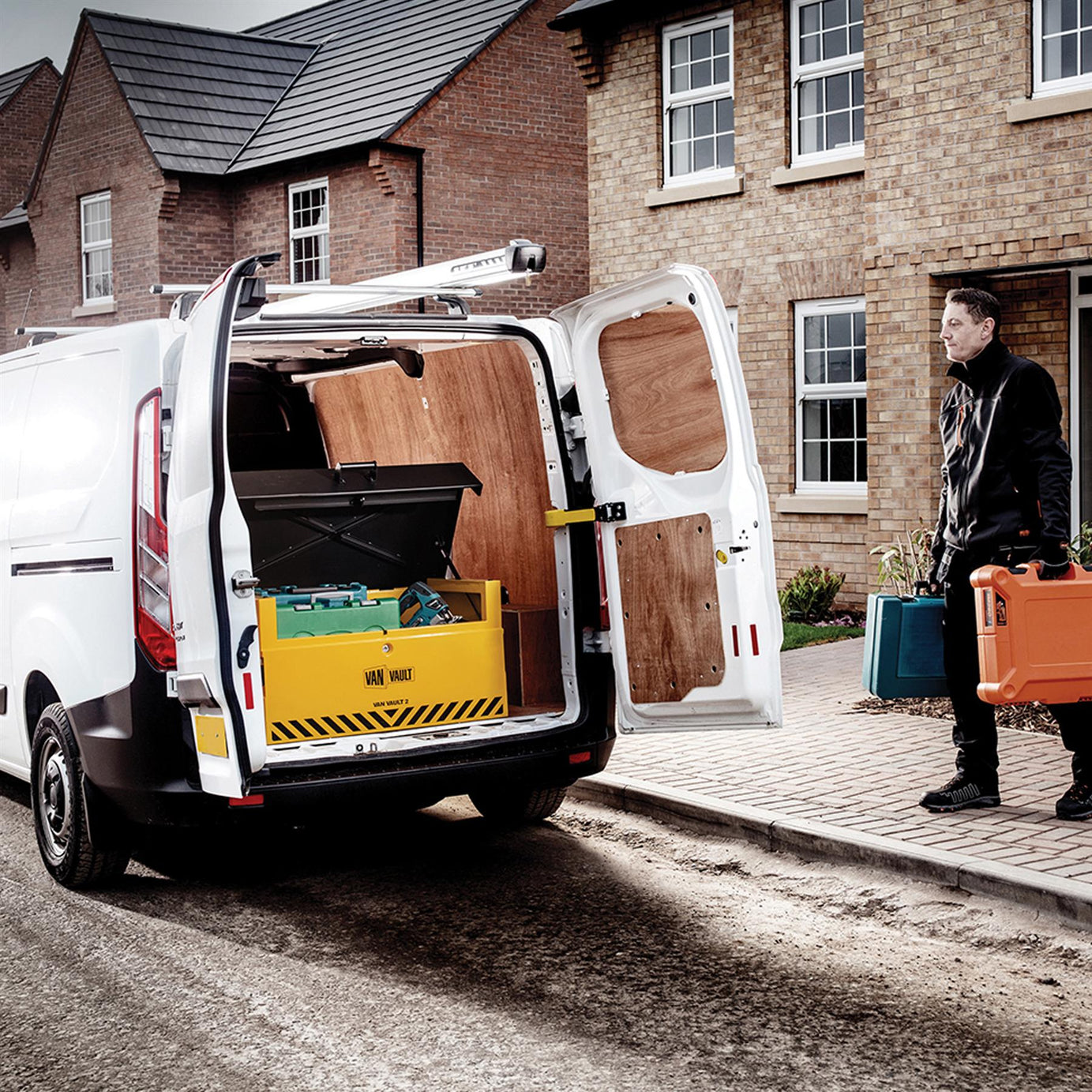 Van Vault Van Vault 2 935 x 590 x 494mm High security steel storage box