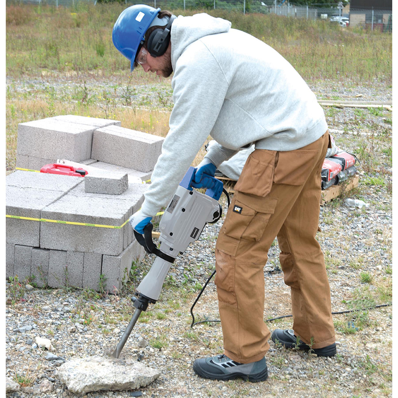 Heavy Duty 1500W Electric Breaker Drill 240V Concrete Chisel Hammer Power Tool