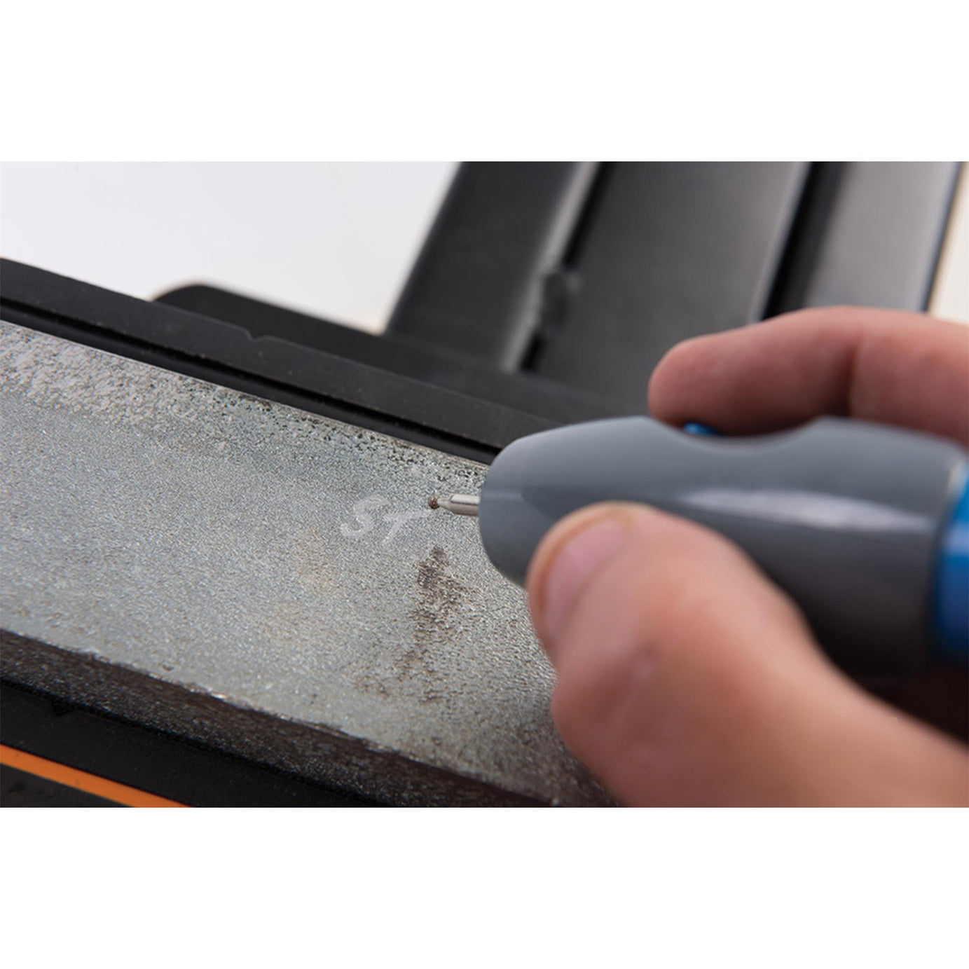 BATTERY POWERED ENGRAVER Glass Ceramic Metal Wood Hand Held Crafting Tool 185mm