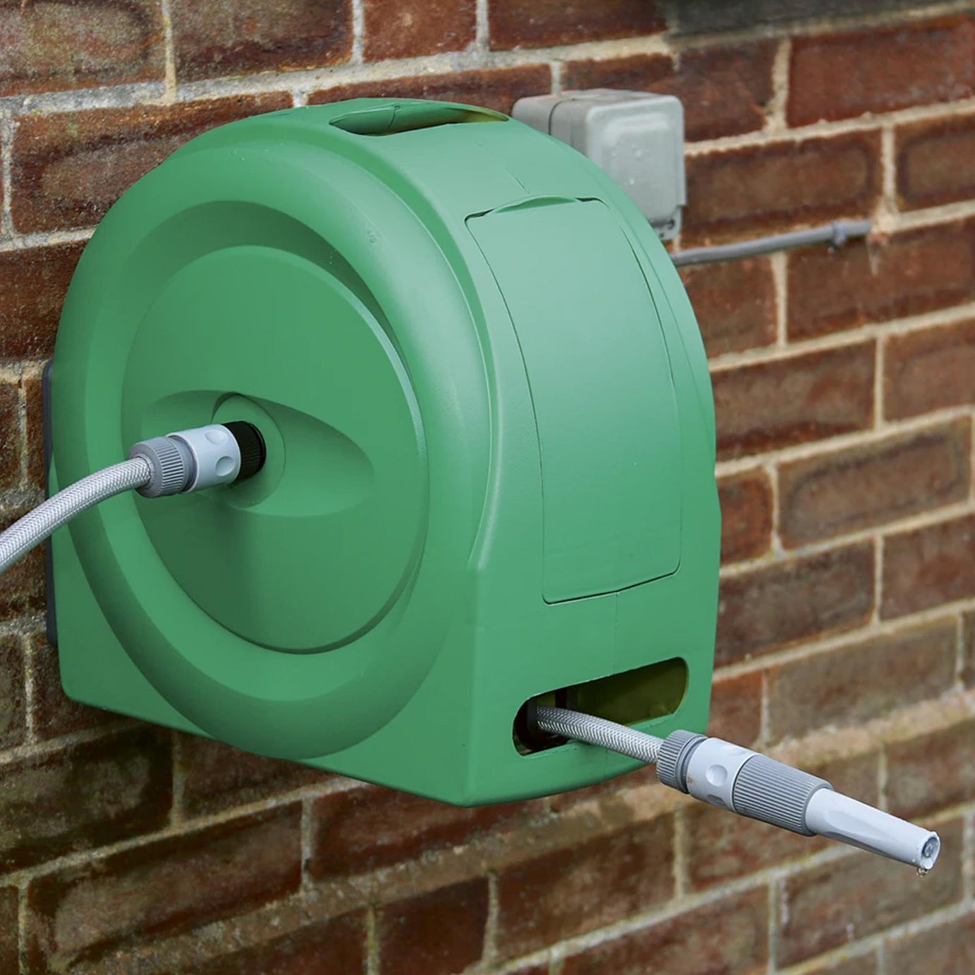 Water Hose Reel 20m. Auto-Rewind Control Garden Hose Reel.Sealey