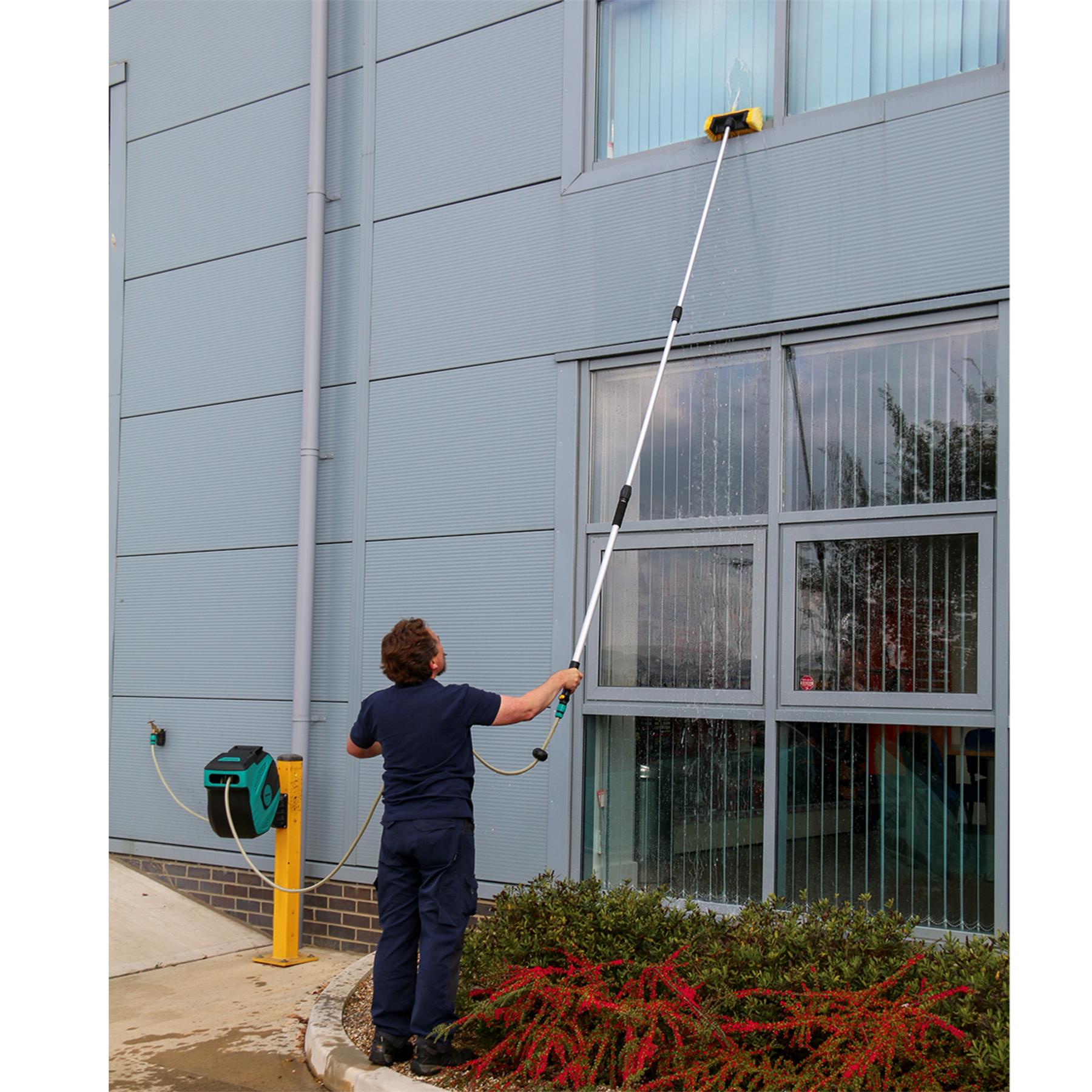 Sealey 5-Sided Flo-Thru Brush with 3m Telescopic Handle