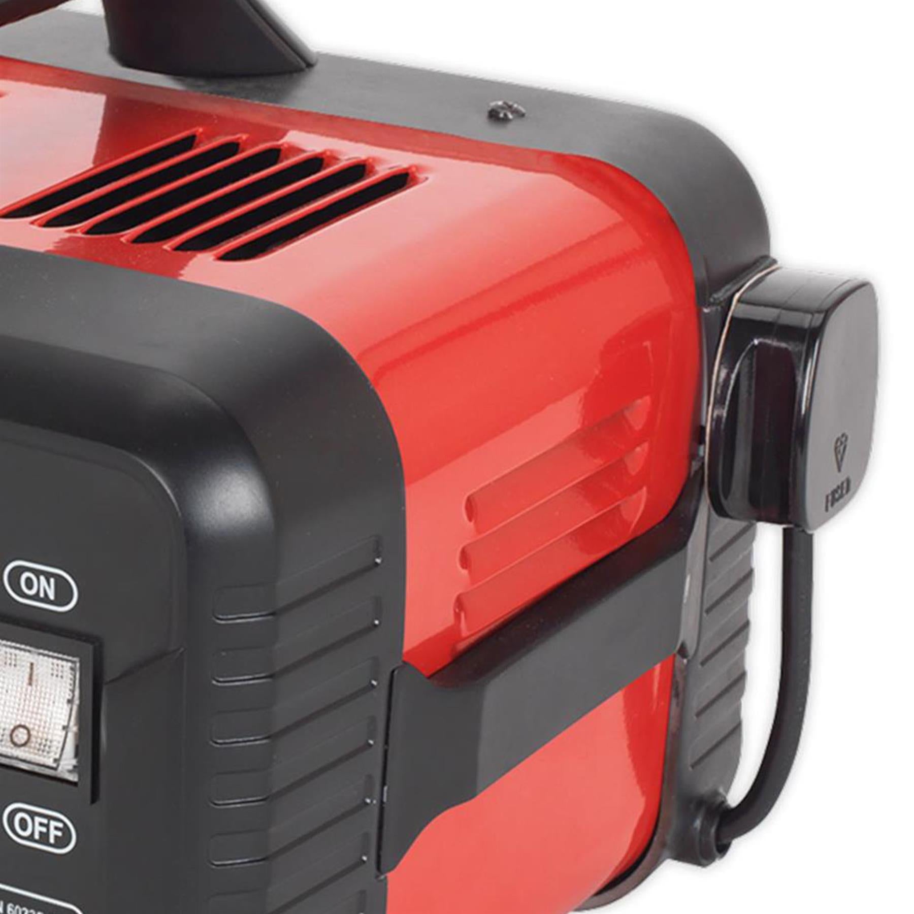 Sealey CHARGE112 Battery Charger 16Amp 12/24V 230V