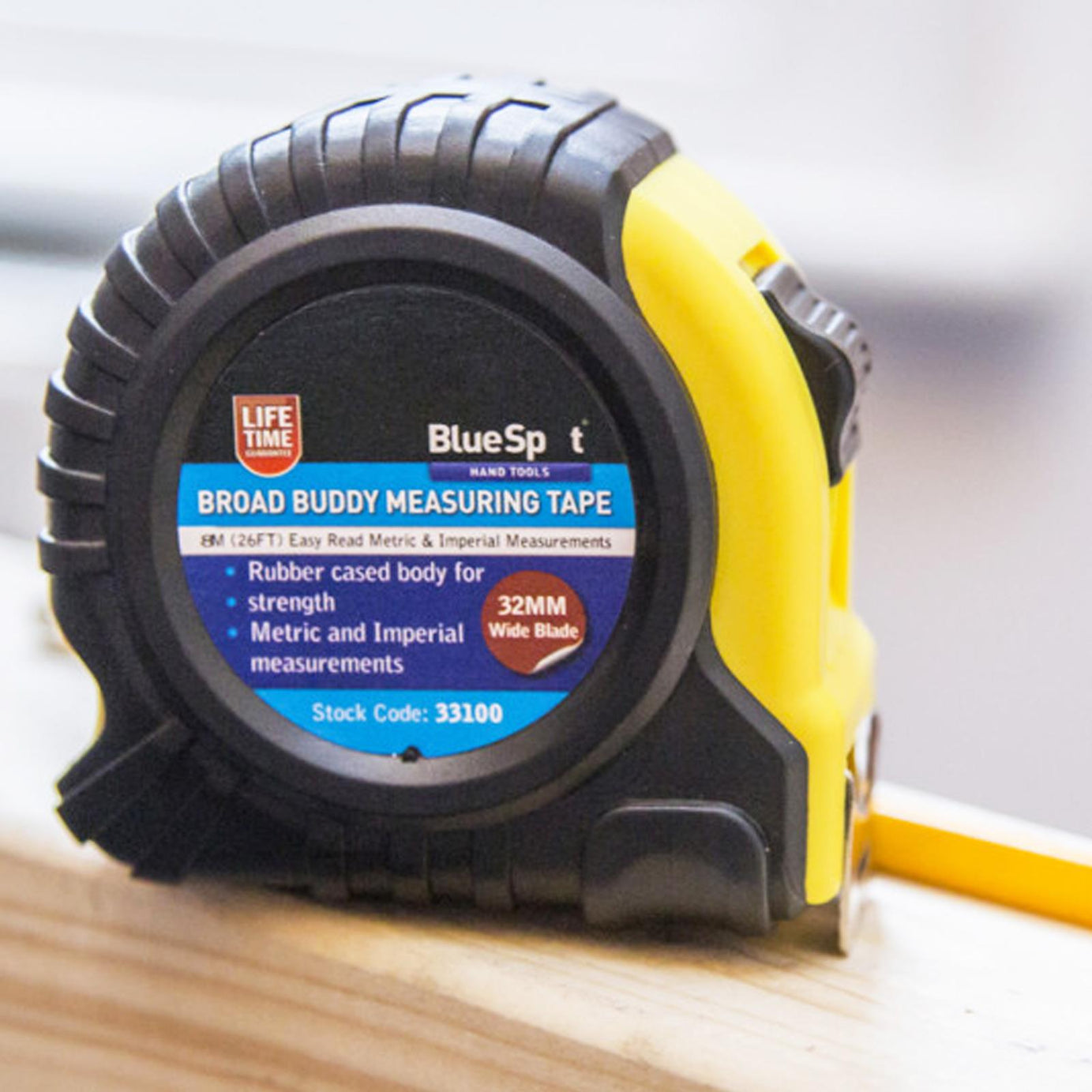 BlueSpot 8m 26Ft Extra Wide Blade Tape Measure Rubber Grip Metric & Imperial