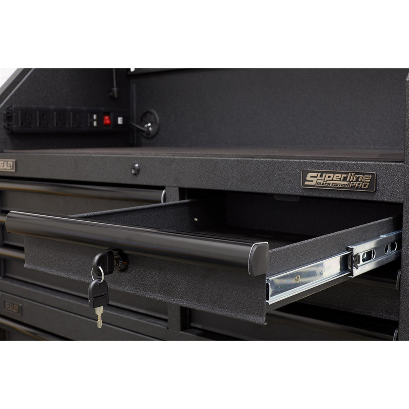 Sealey Topchest 6 Drawer 1030mm Soft Close Drawers & Power Strip